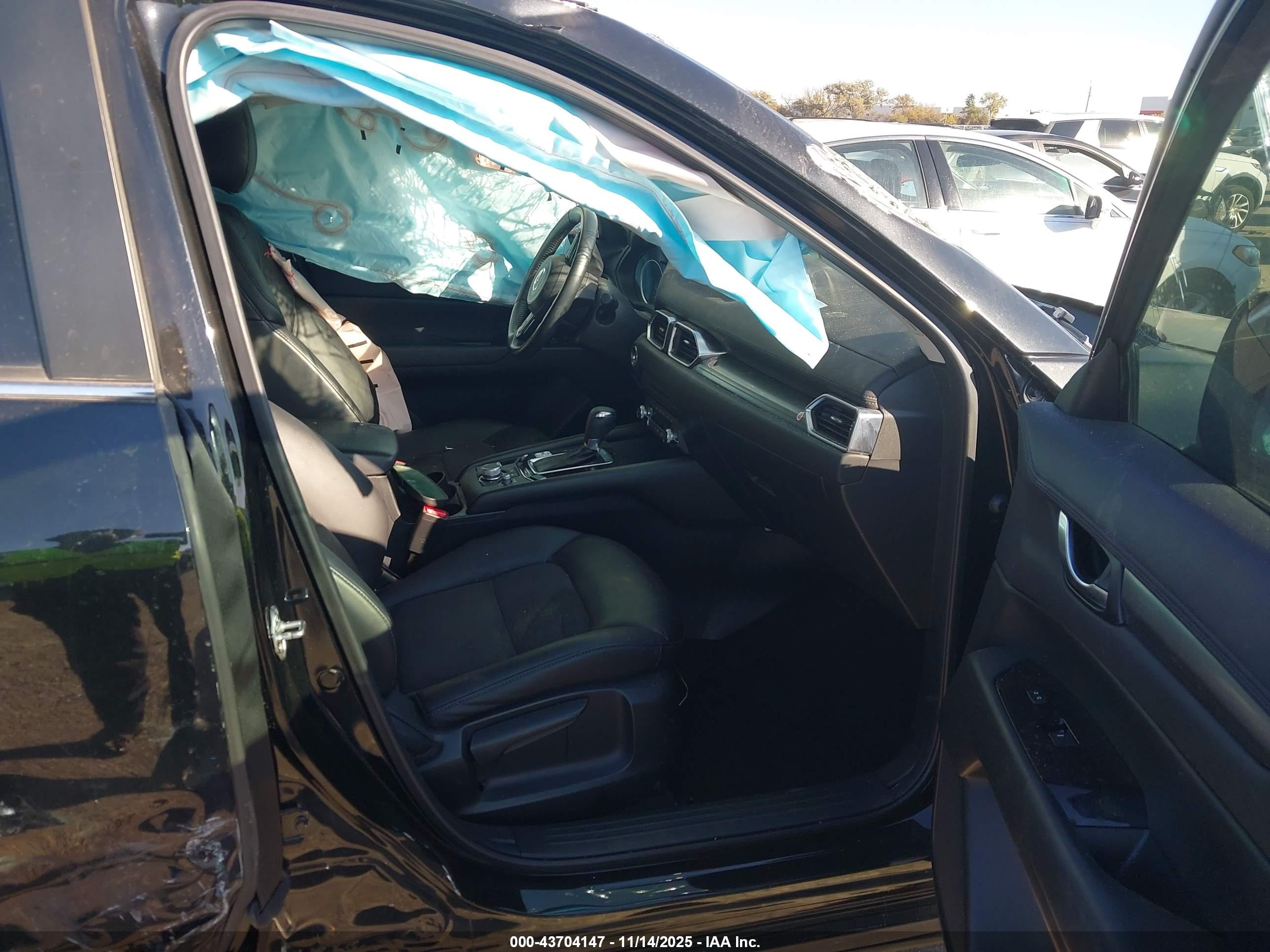 MAZDA CX-5 image 5
