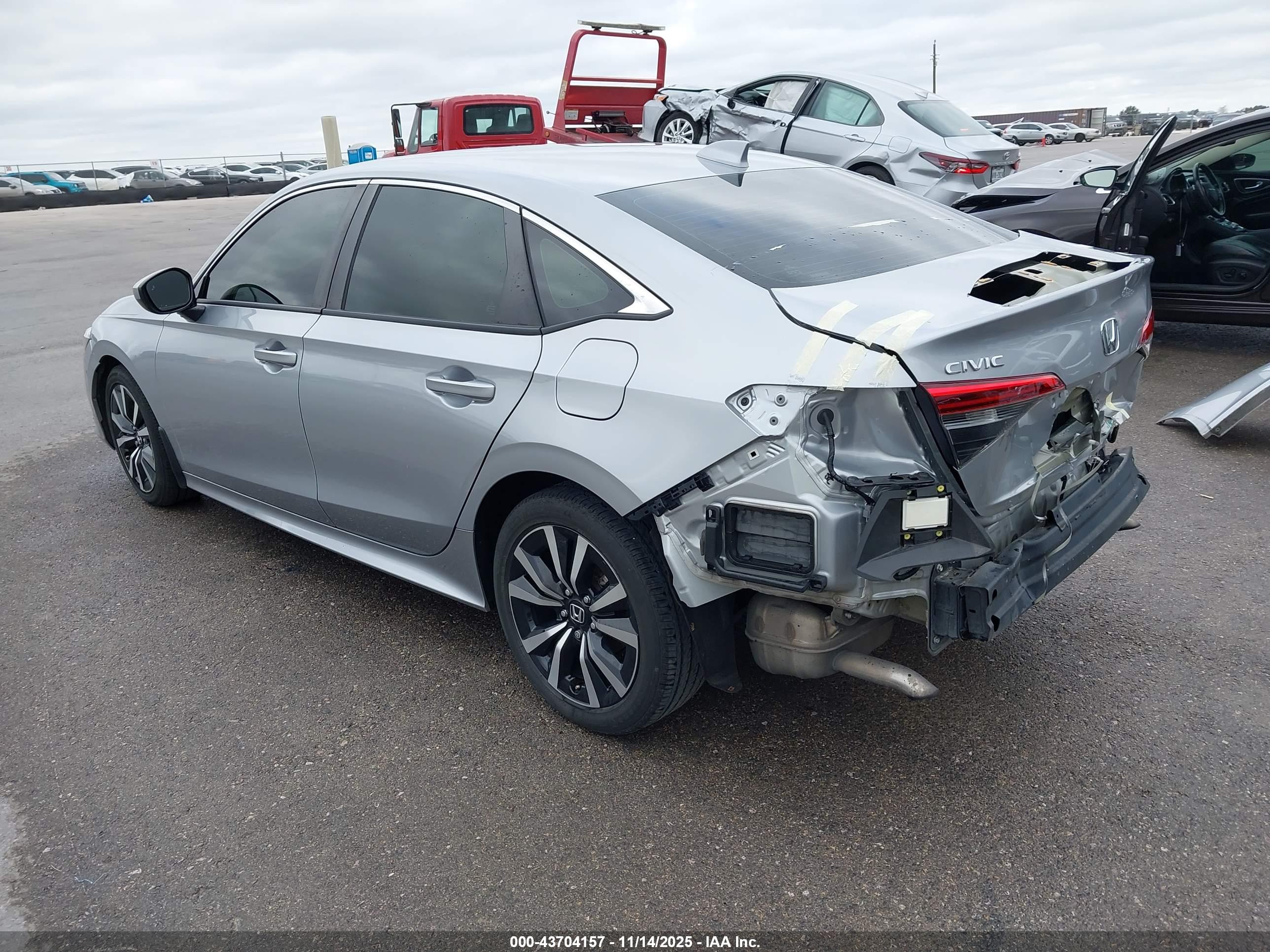 HONDA CIVIC image 3