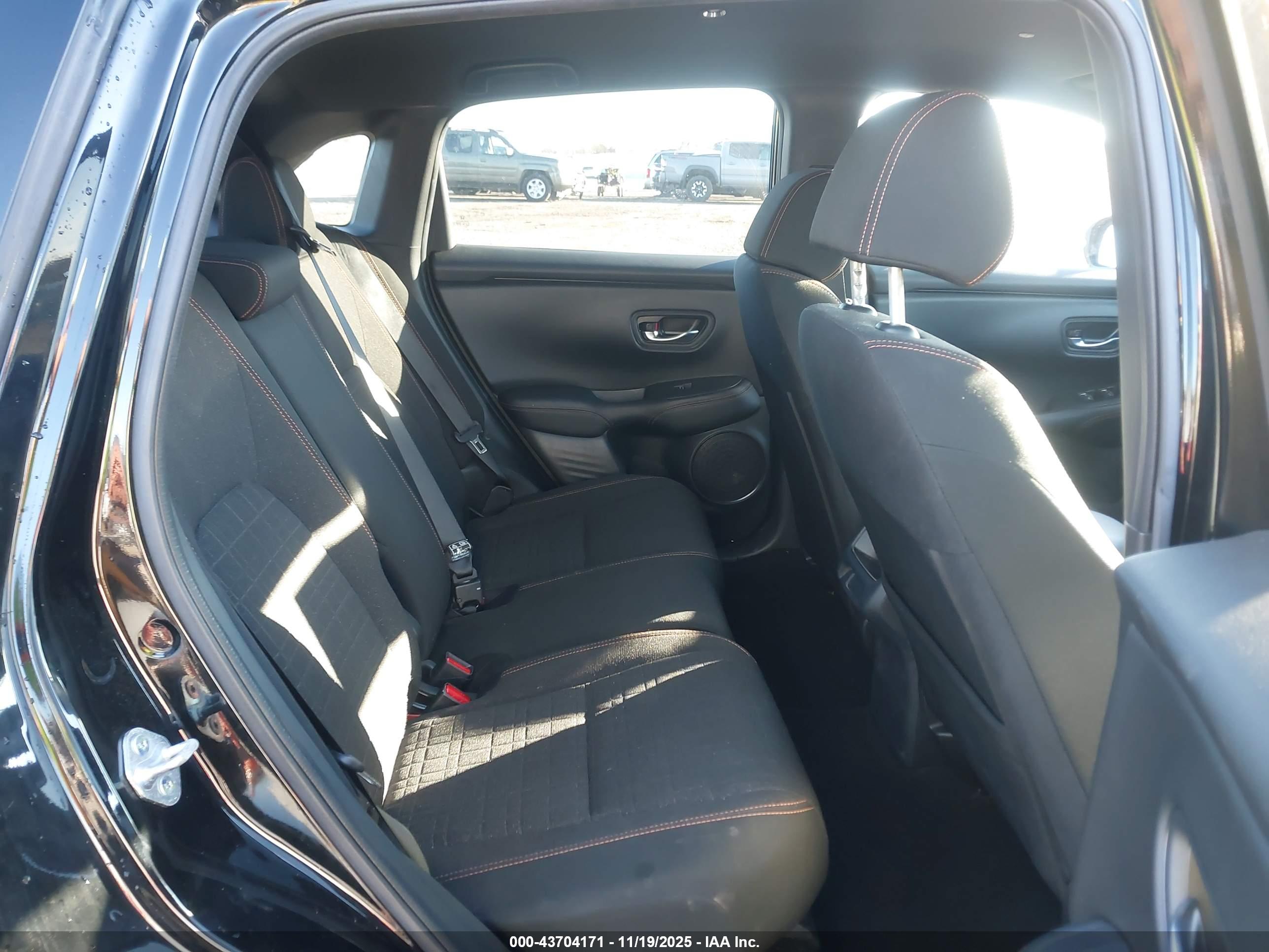 HONDA HR-V image 8
