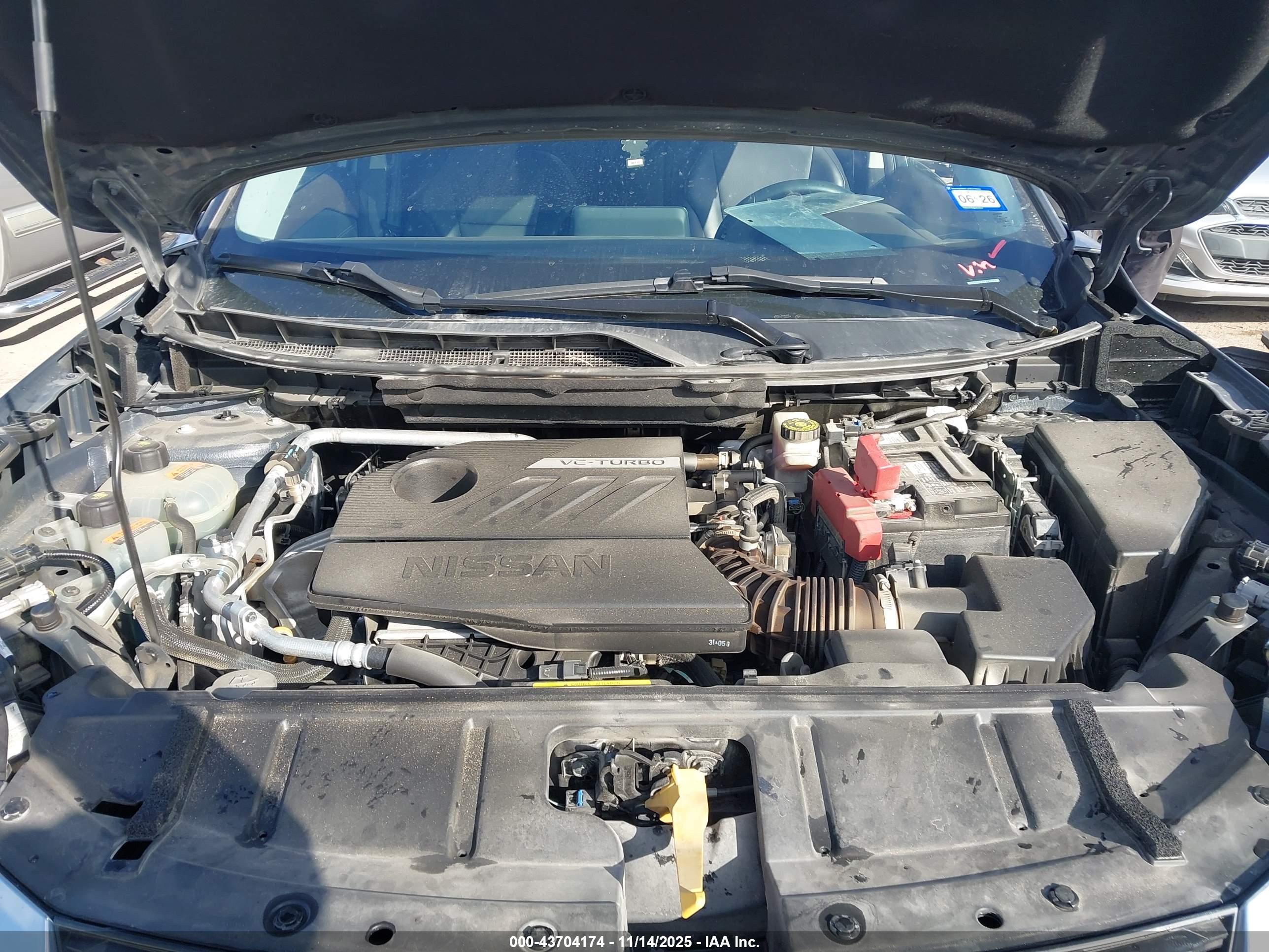 NISSAN ROGUE image 10