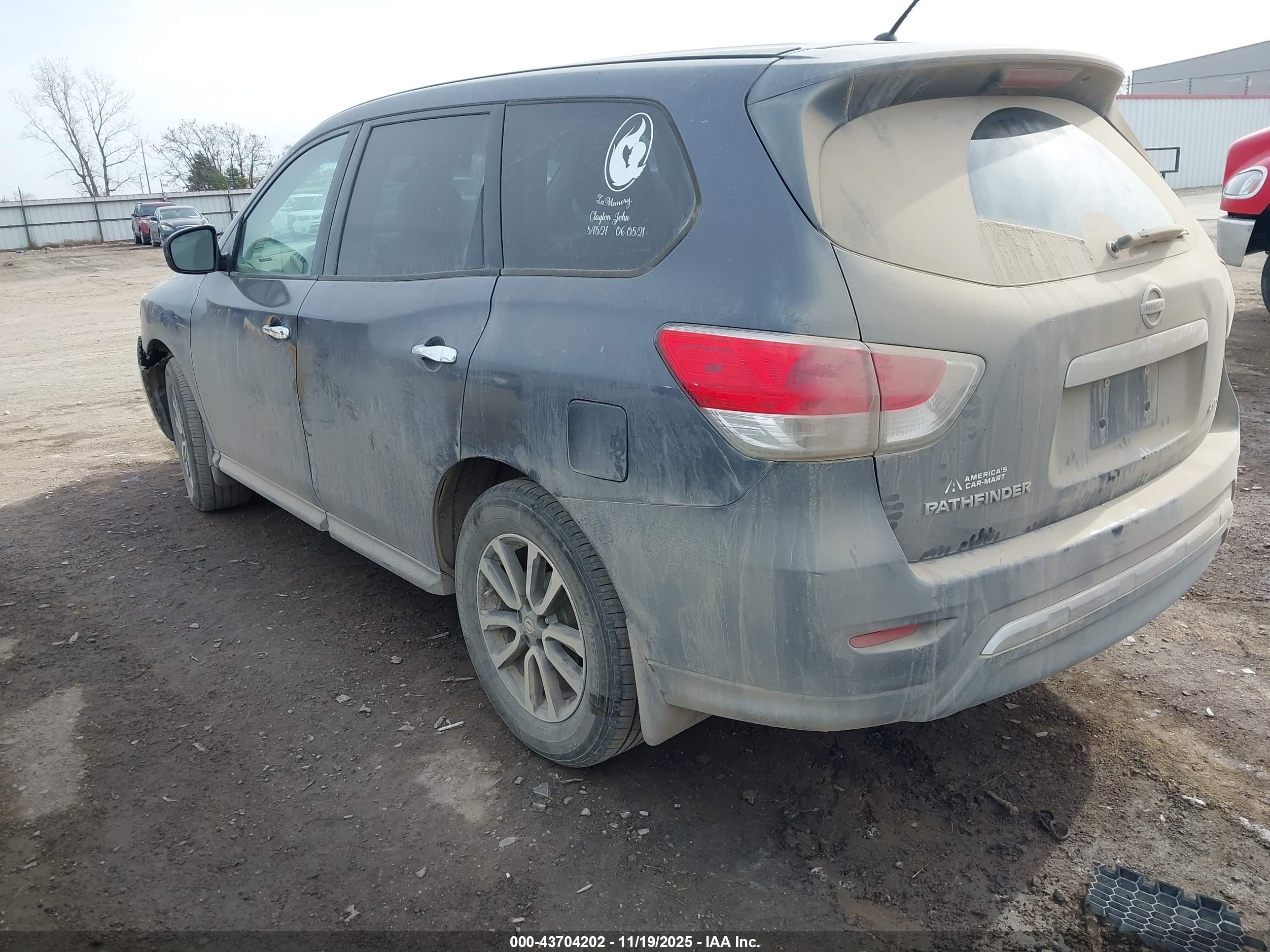 NISSAN PATHFINDER image 3