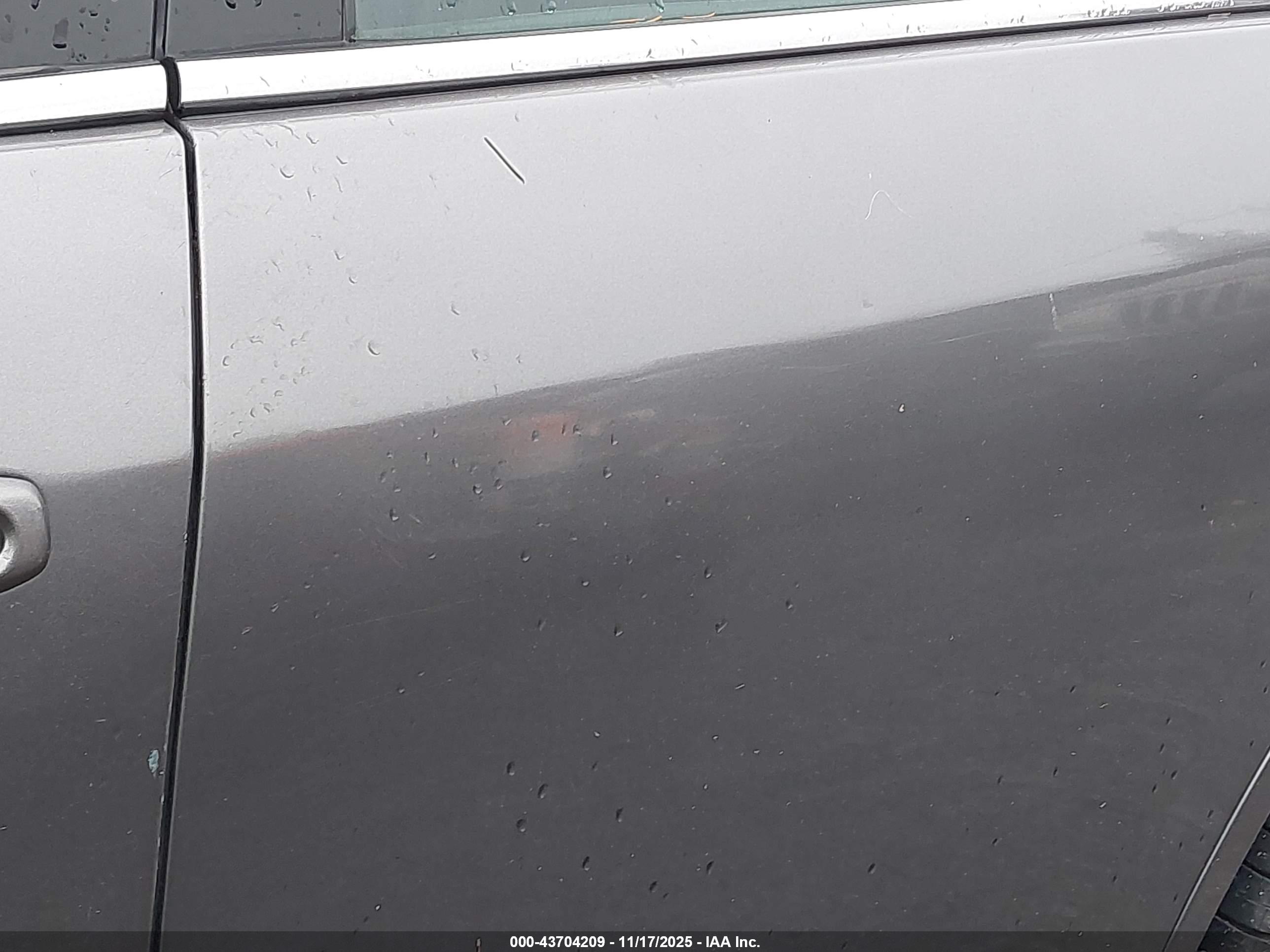 FORD FUSION image 6