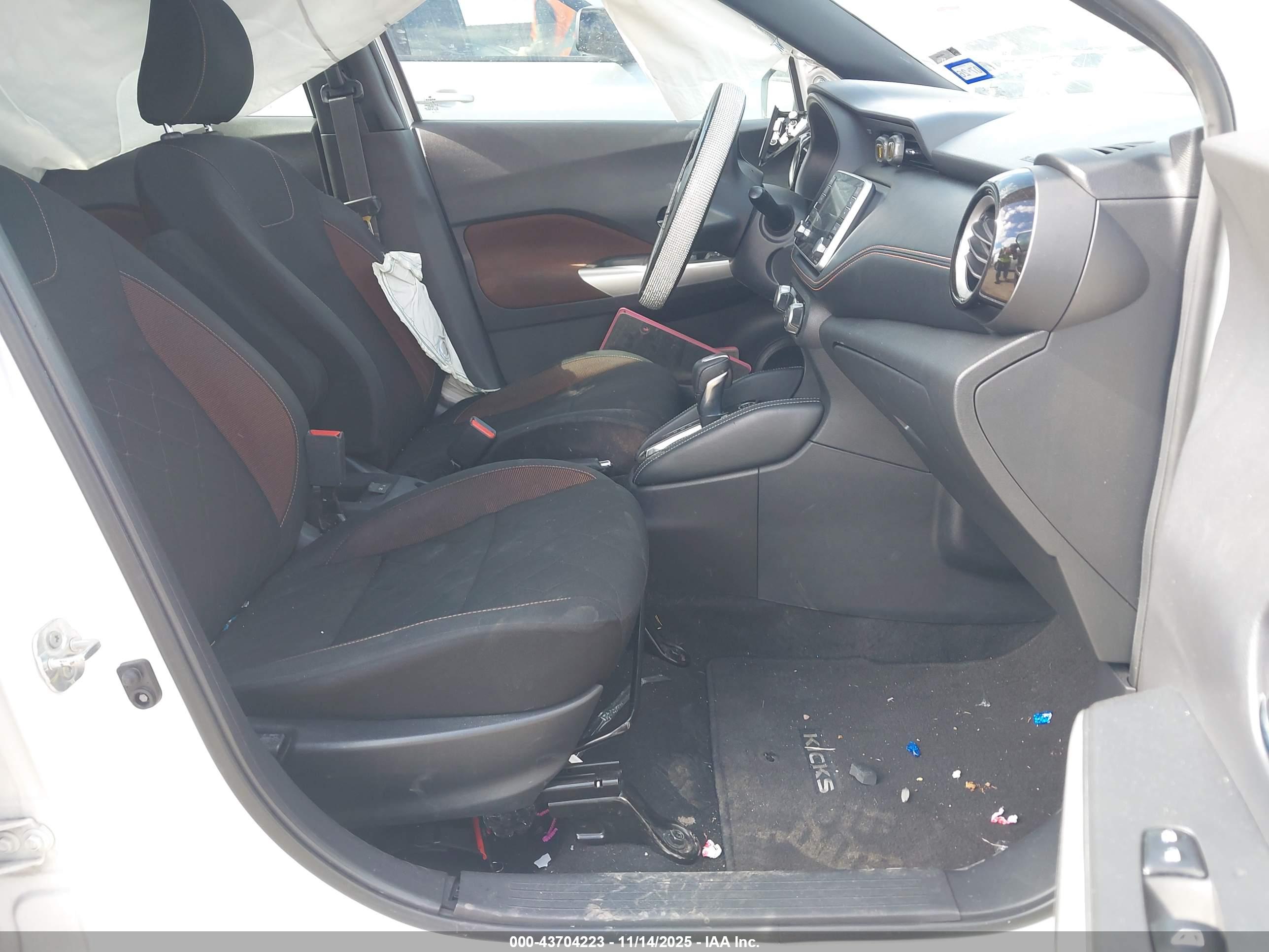 NISSAN KICKS image 5