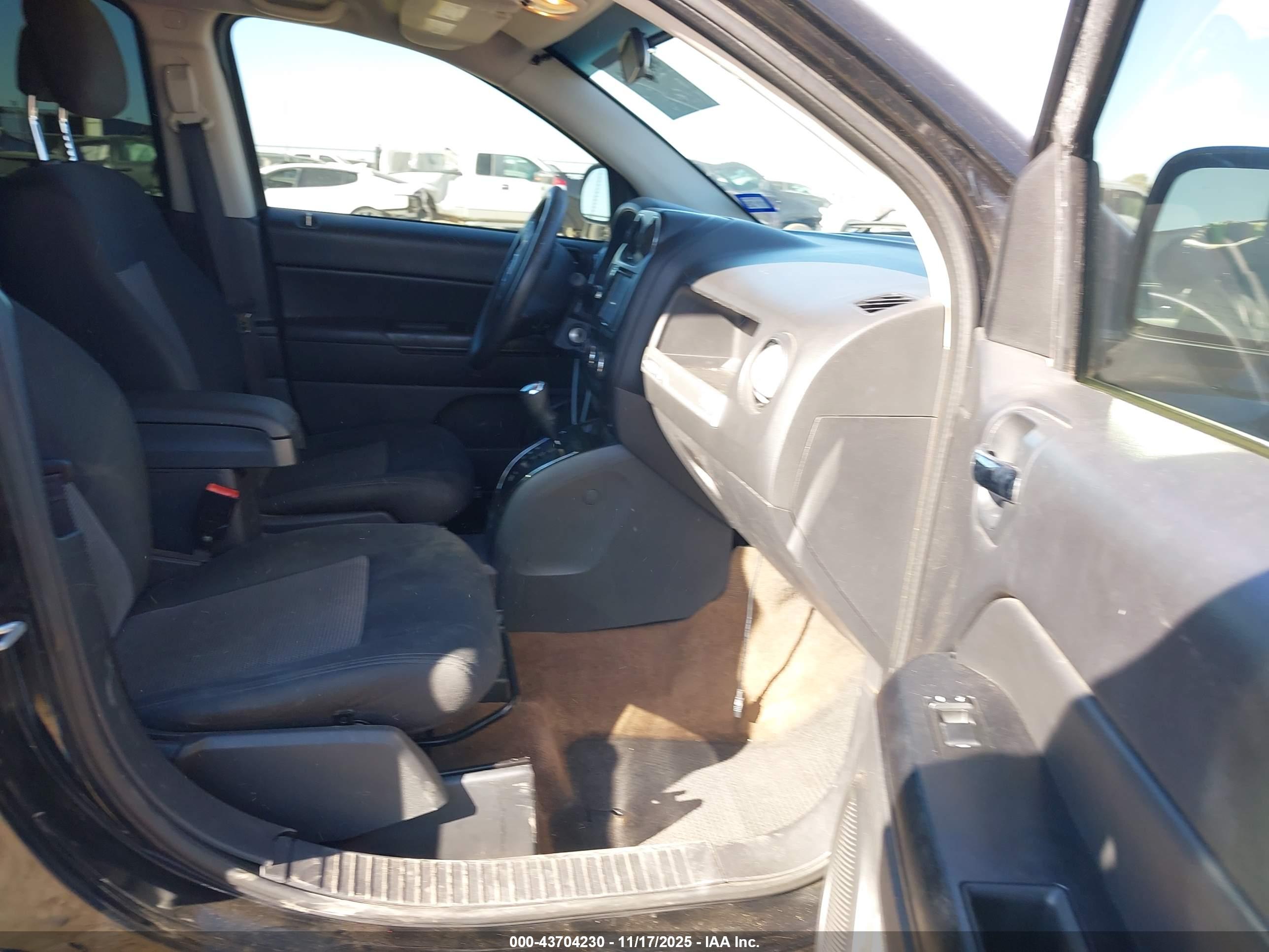 JEEP COMPASS image 5