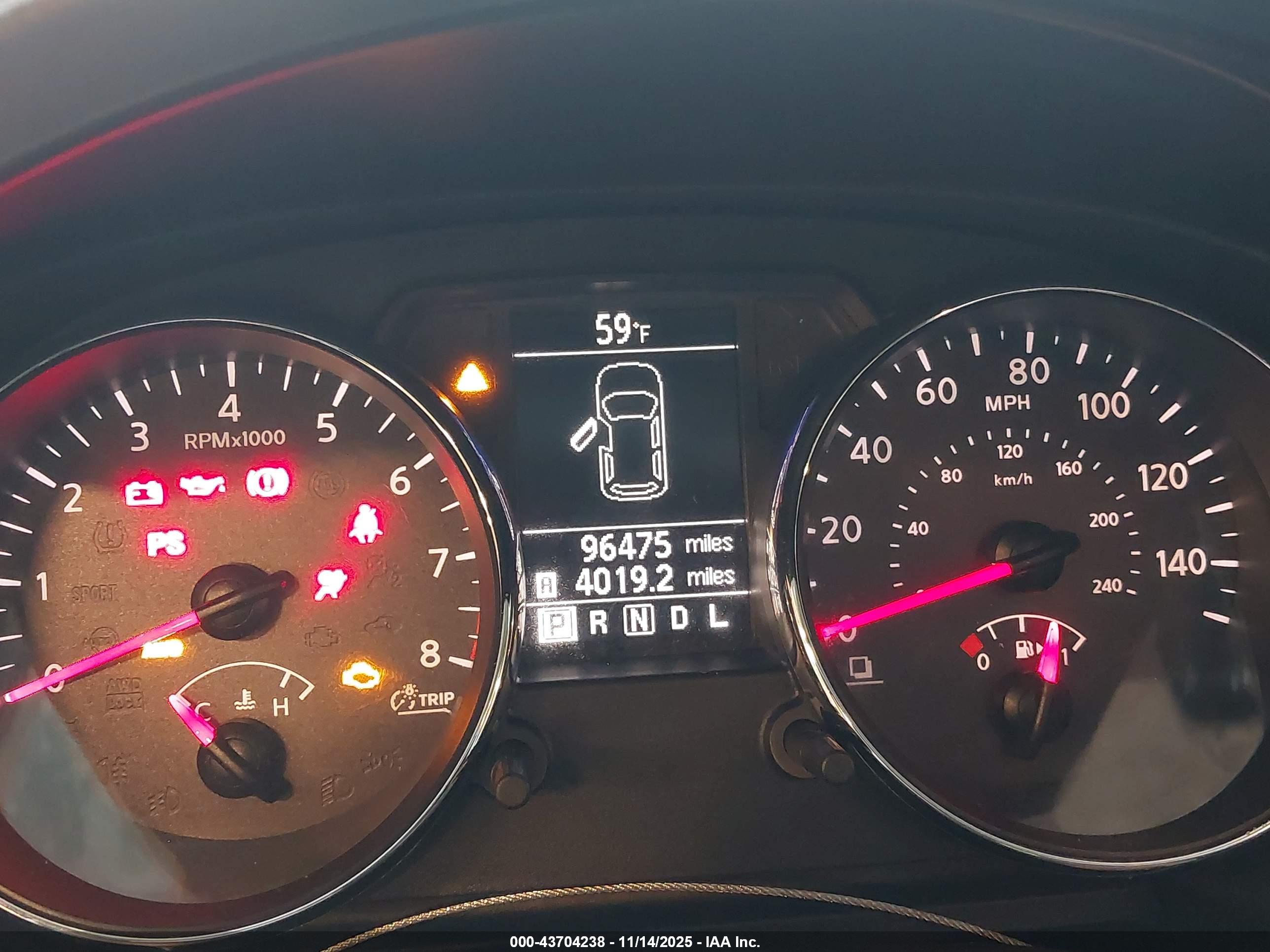 NISSAN ROGUE image 7
