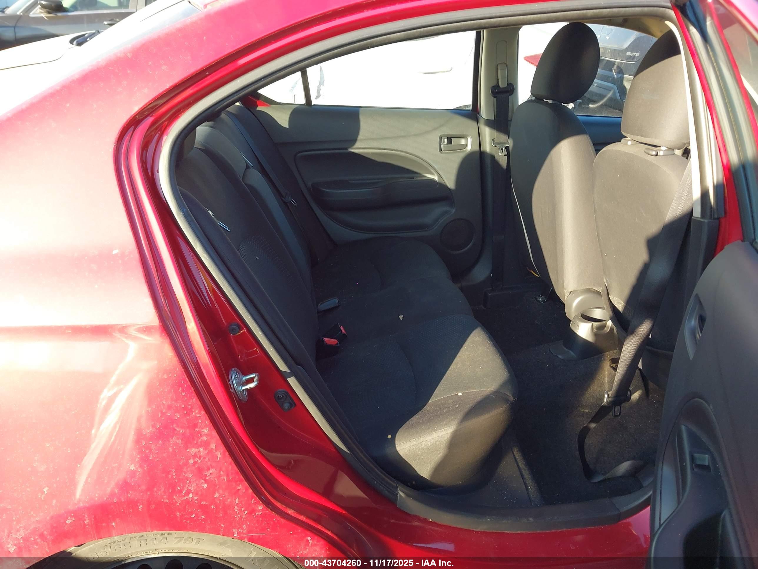 MITSUBISHI MIRAGE image 8