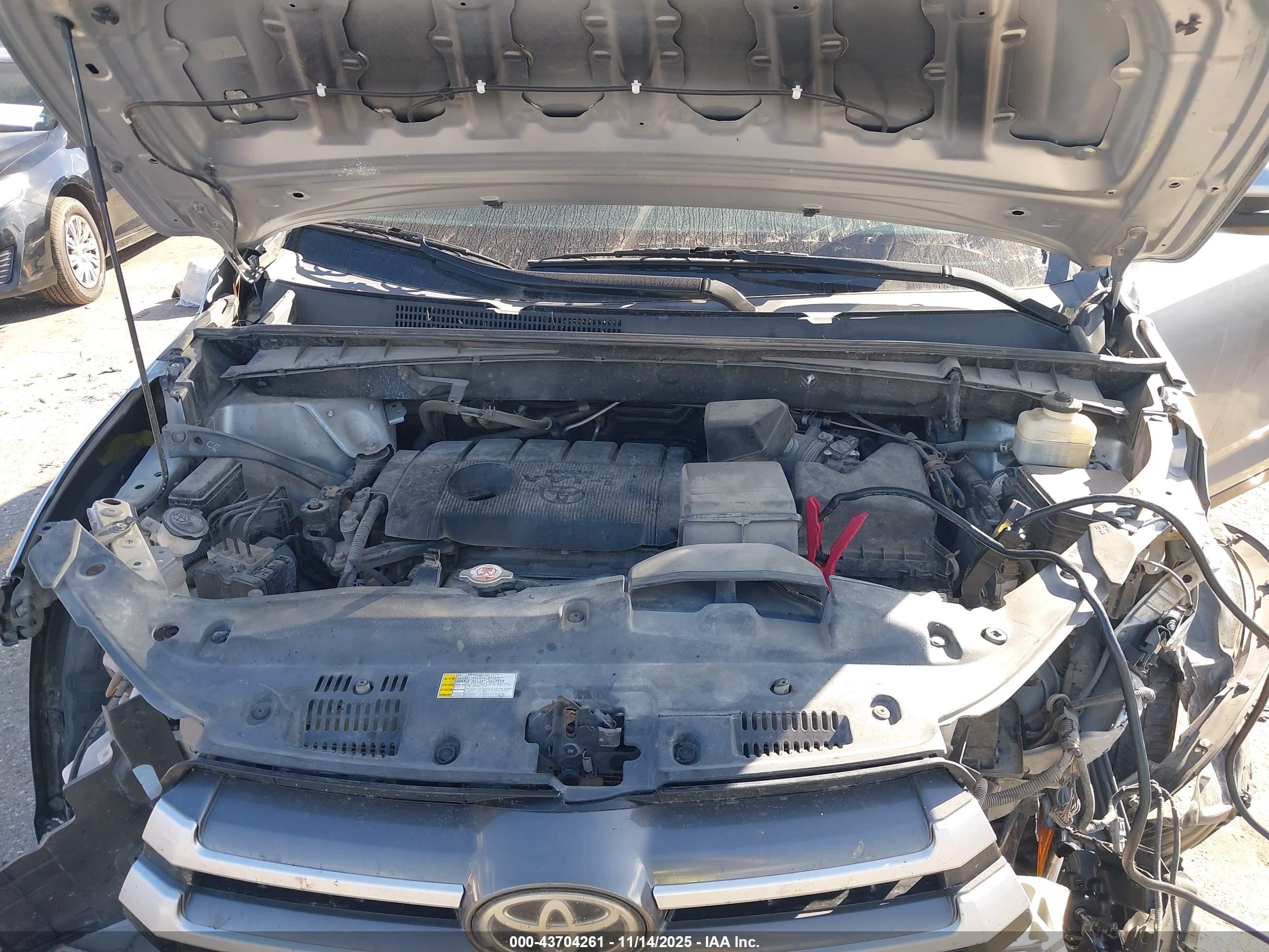 TOYOTA HIGHLANDER image 10