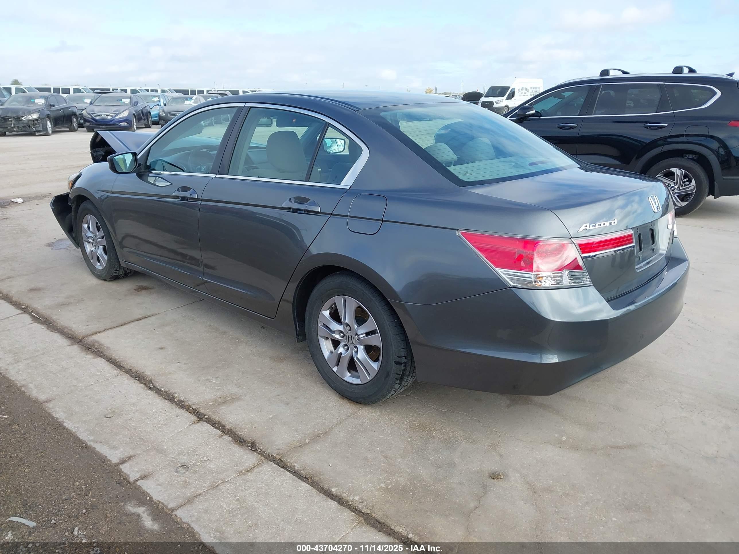 HONDA ACCORD image 3