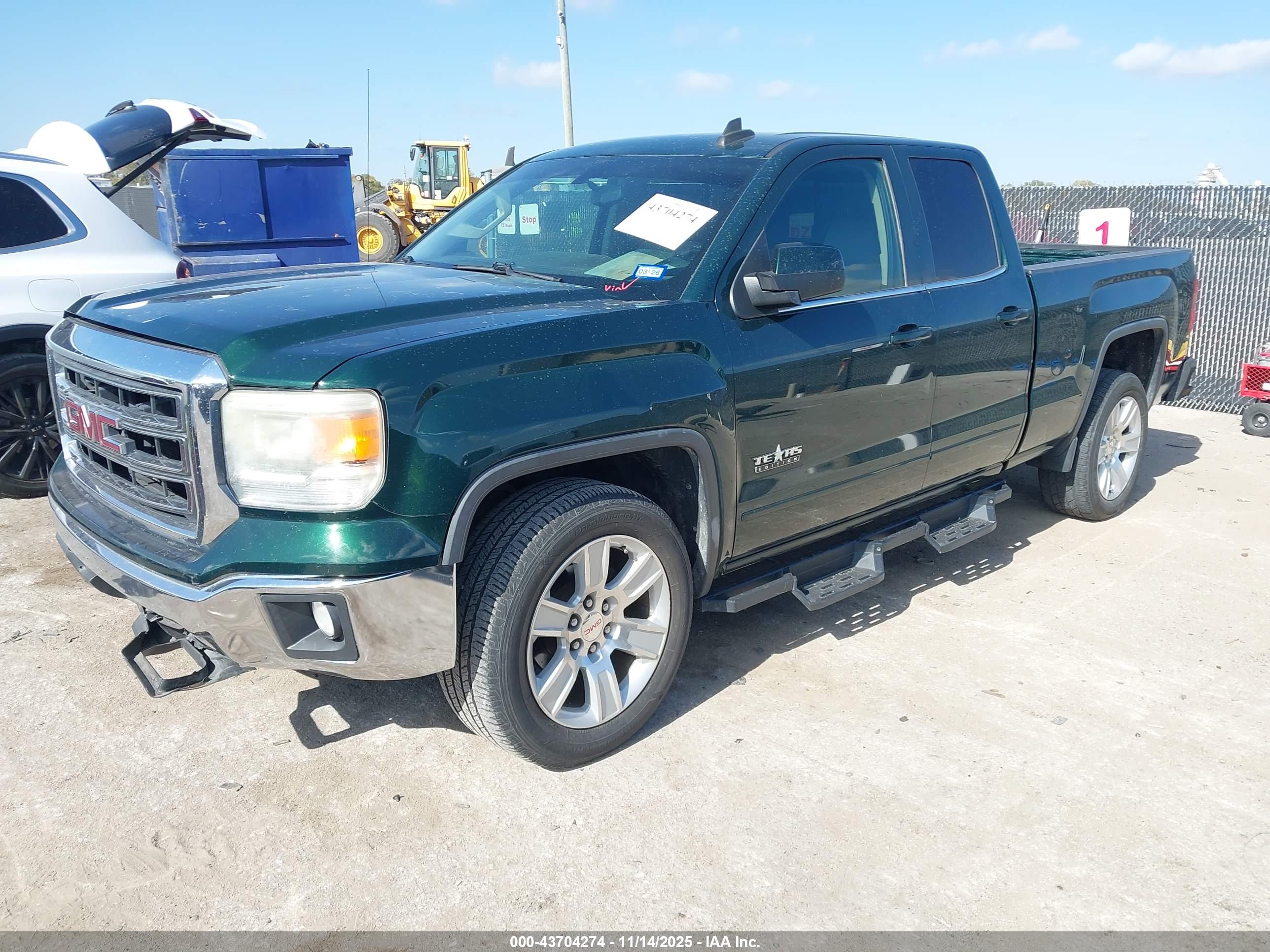 GMC SIERRA image 2