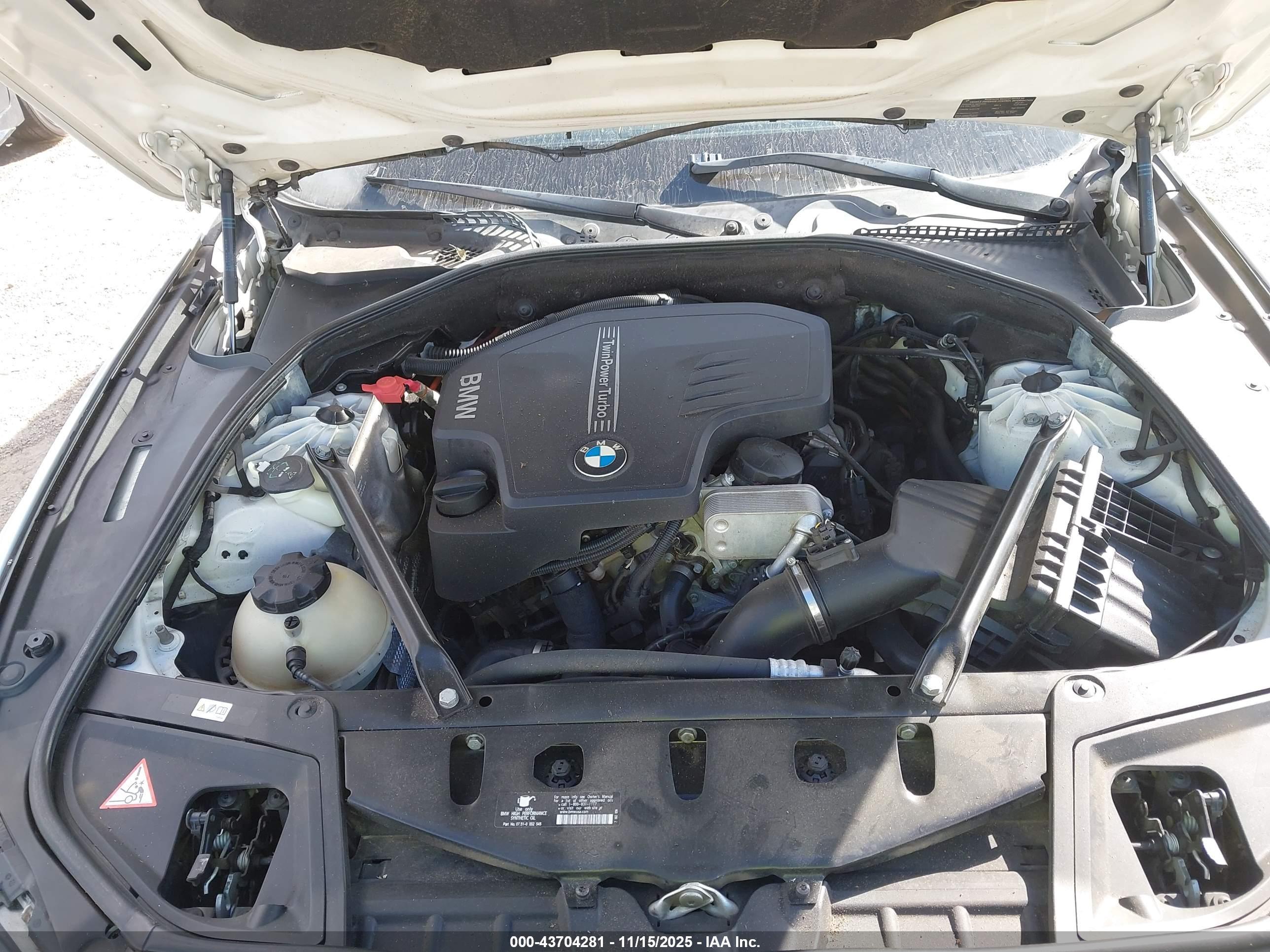BMW 528I image 10