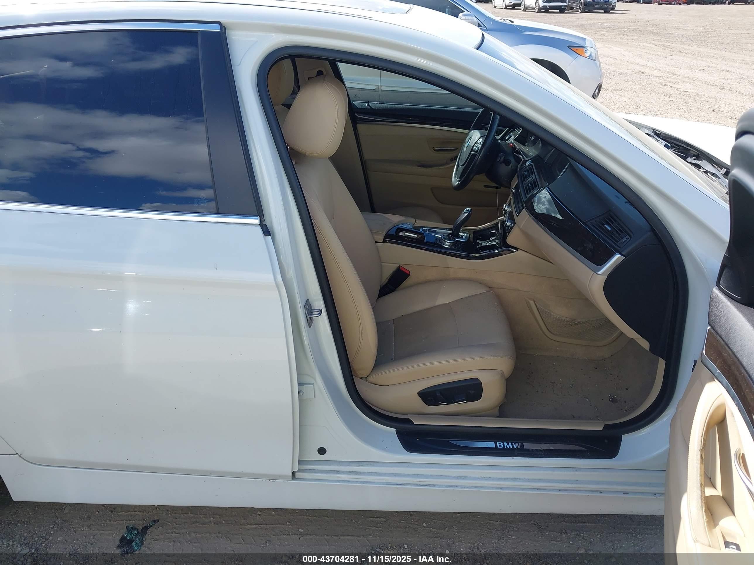 BMW 528I image 5