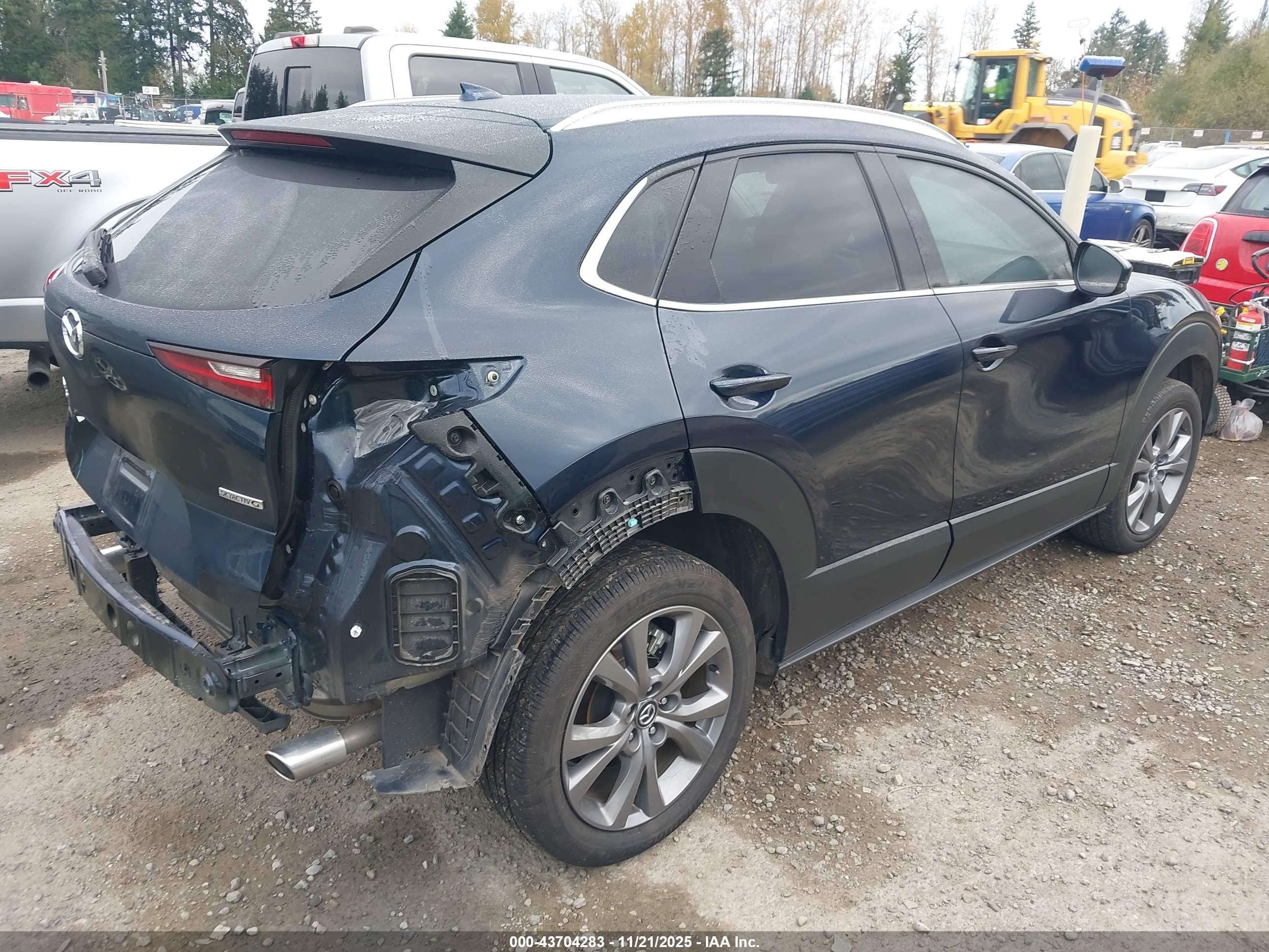 MAZDA CX-30 image 4