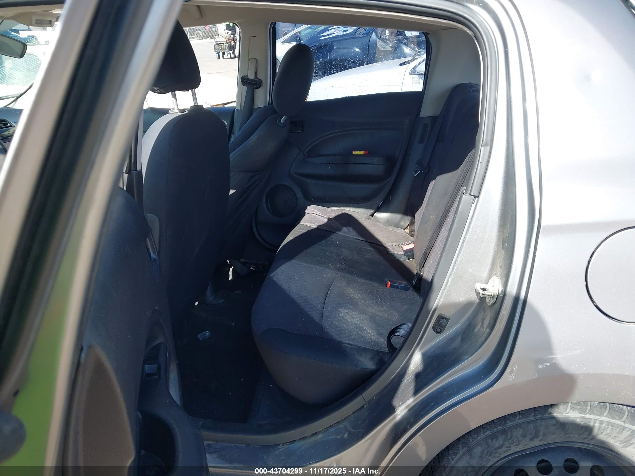 MITSUBISHI MIRAGE image 8