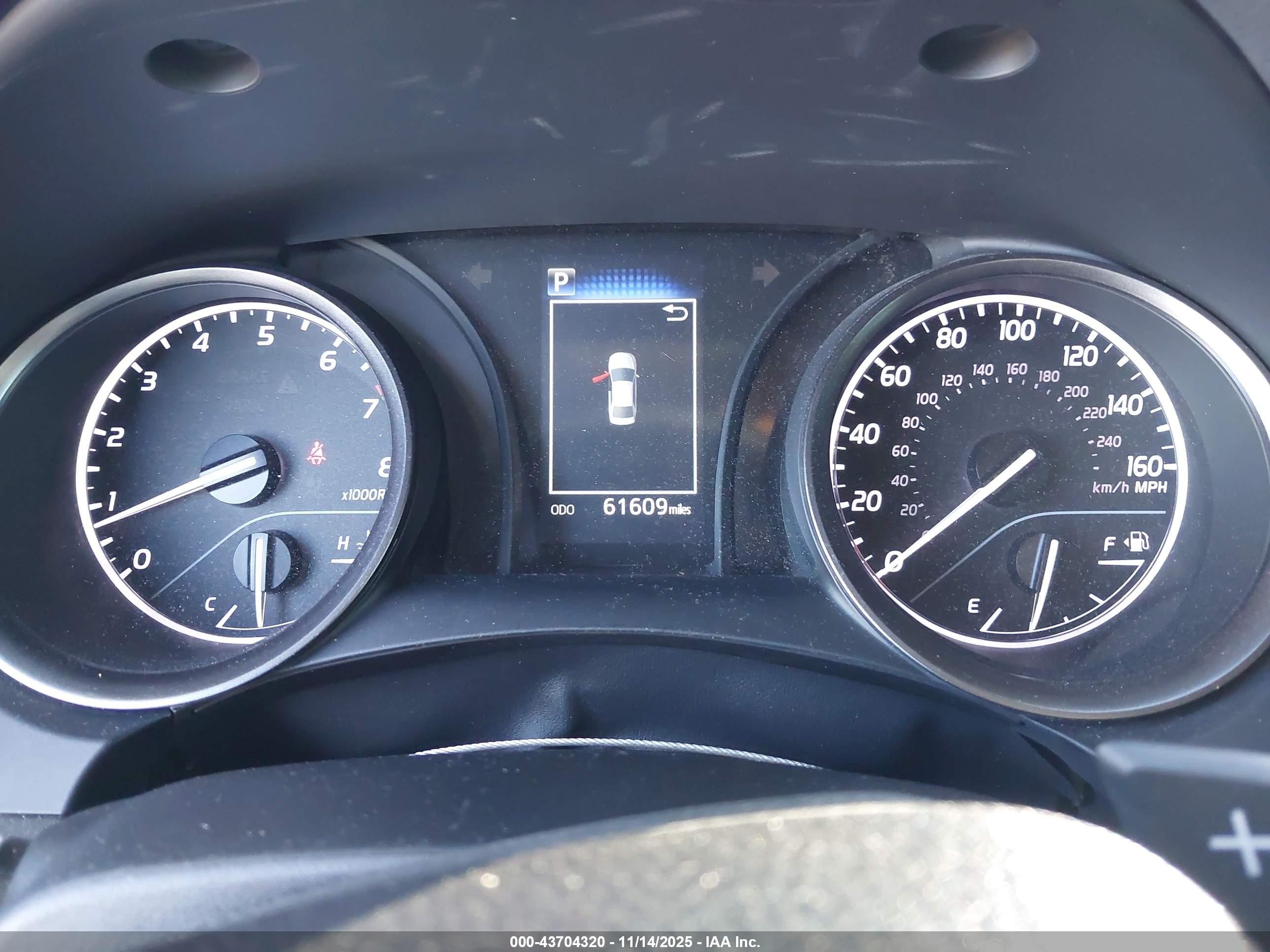 TOYOTA CAMRY image 7