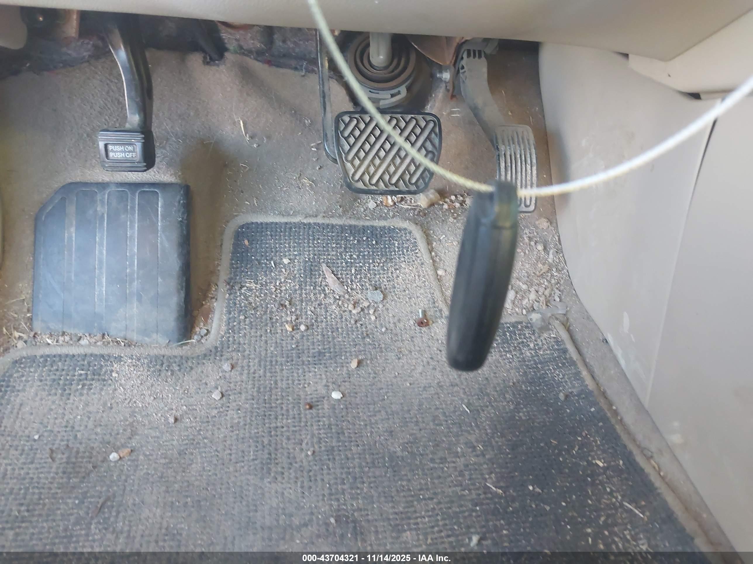 NISSAN PATHFINDER image 11