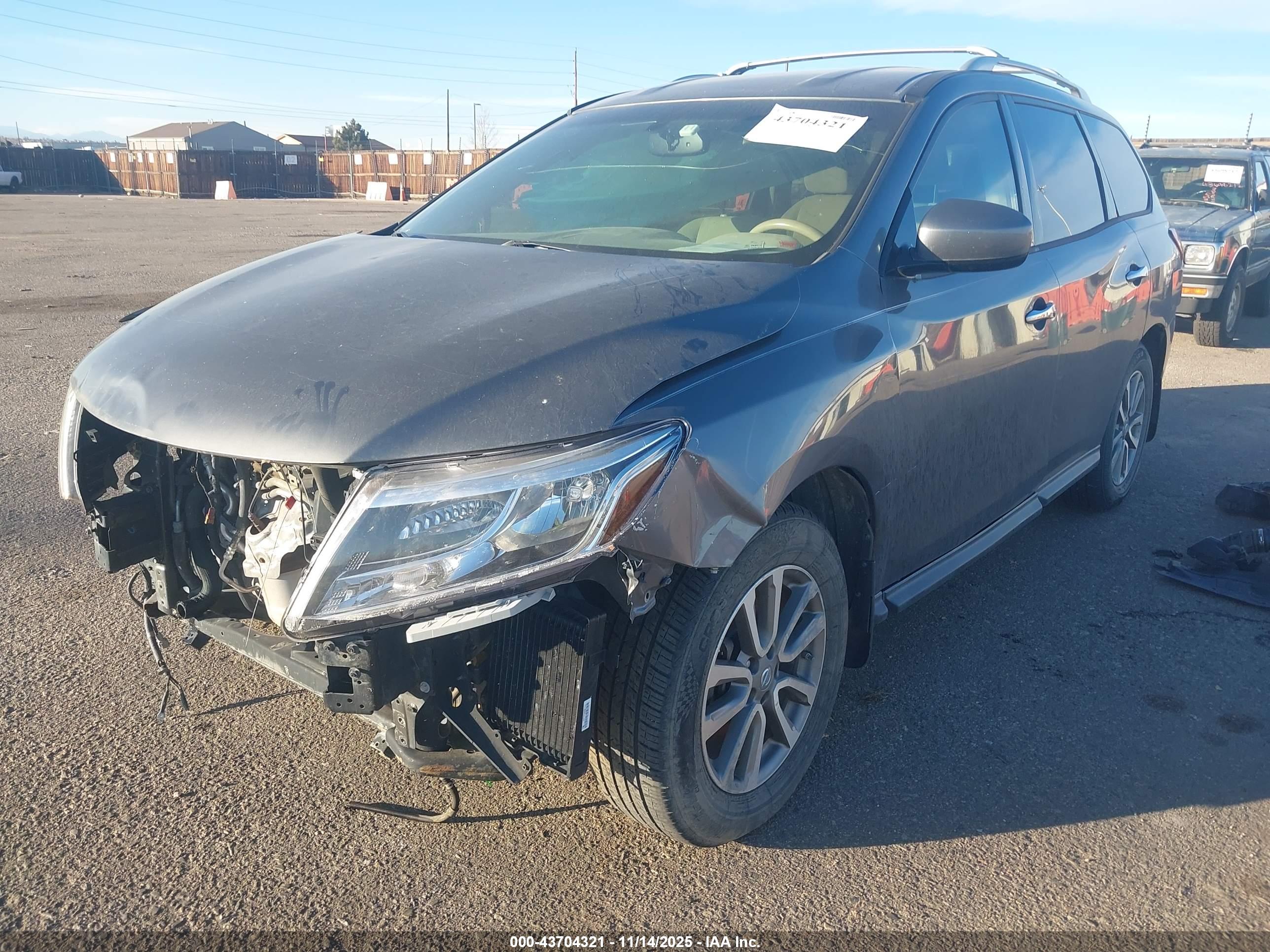 NISSAN PATHFINDER image 2