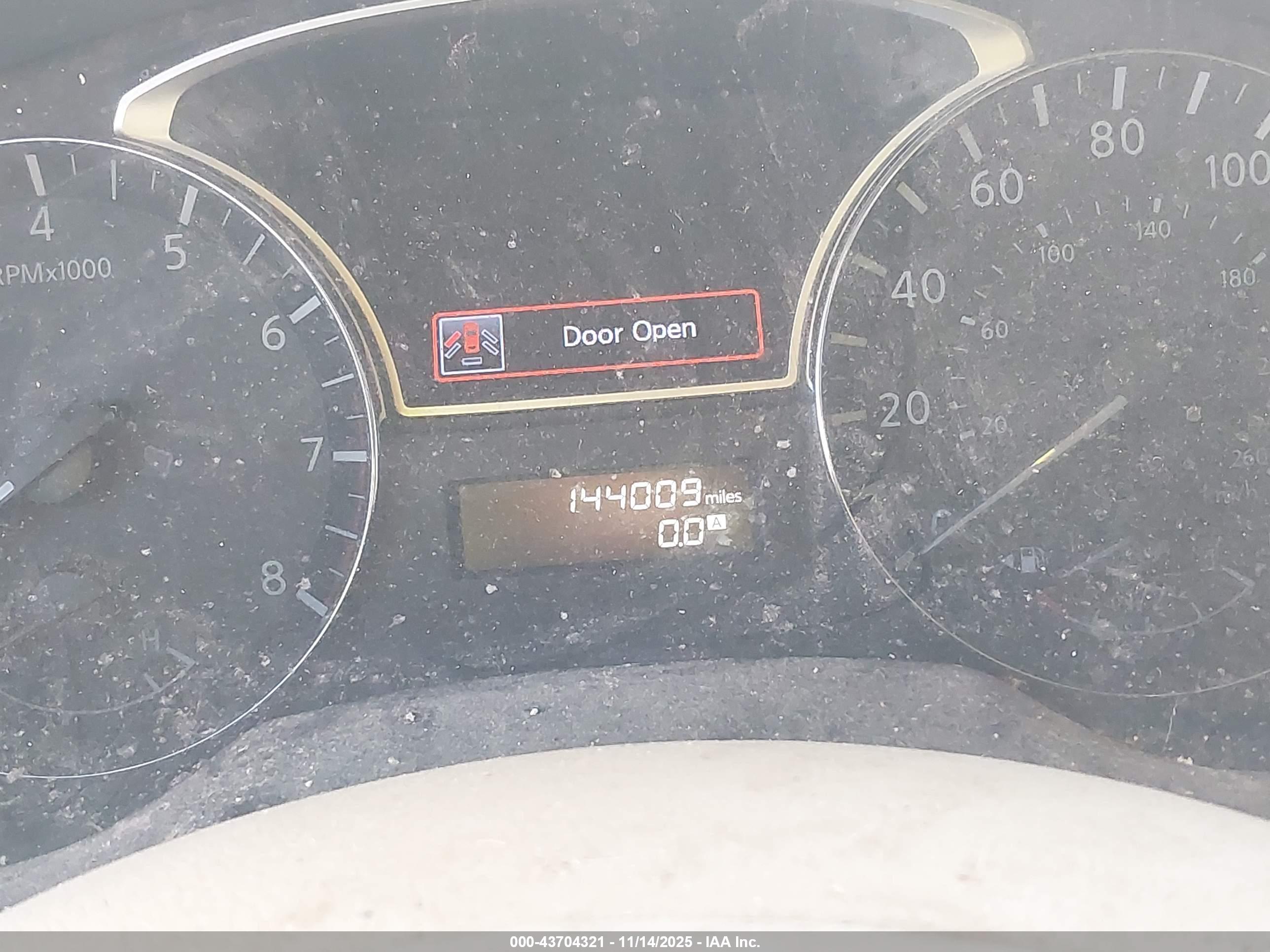 NISSAN PATHFINDER image 7
