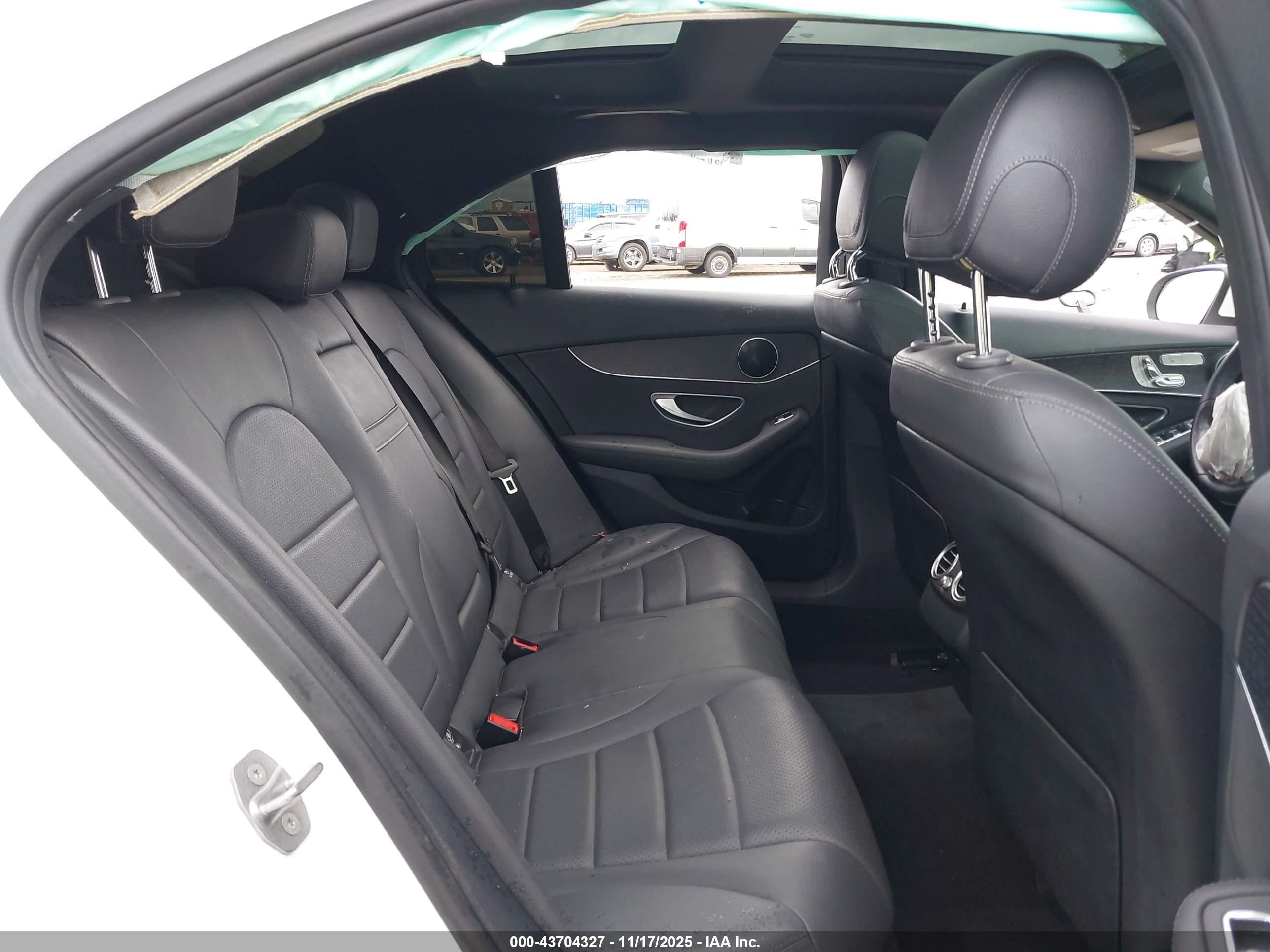 MERCEDES-BENZ C image 8