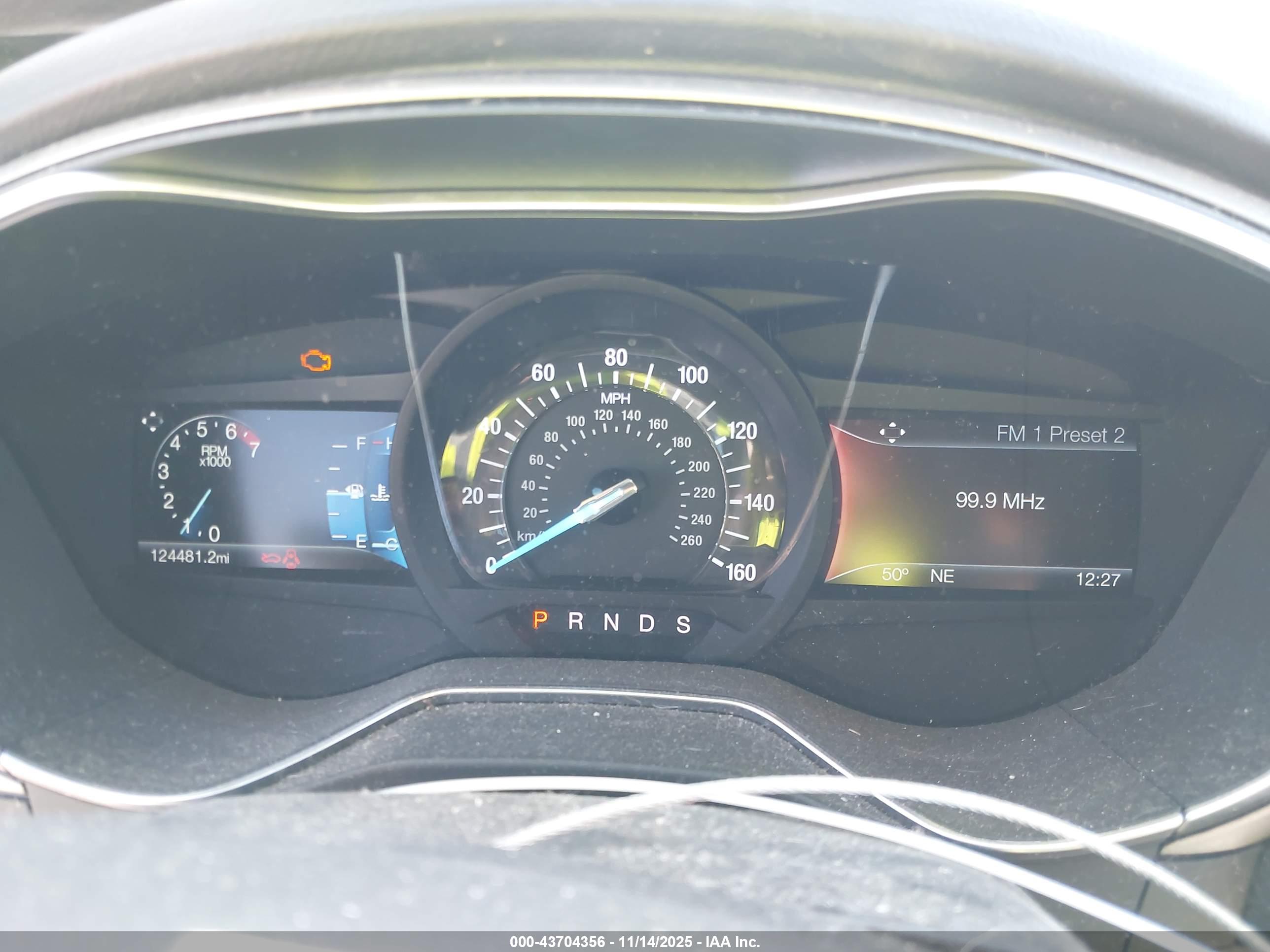 FORD FUSION image 7