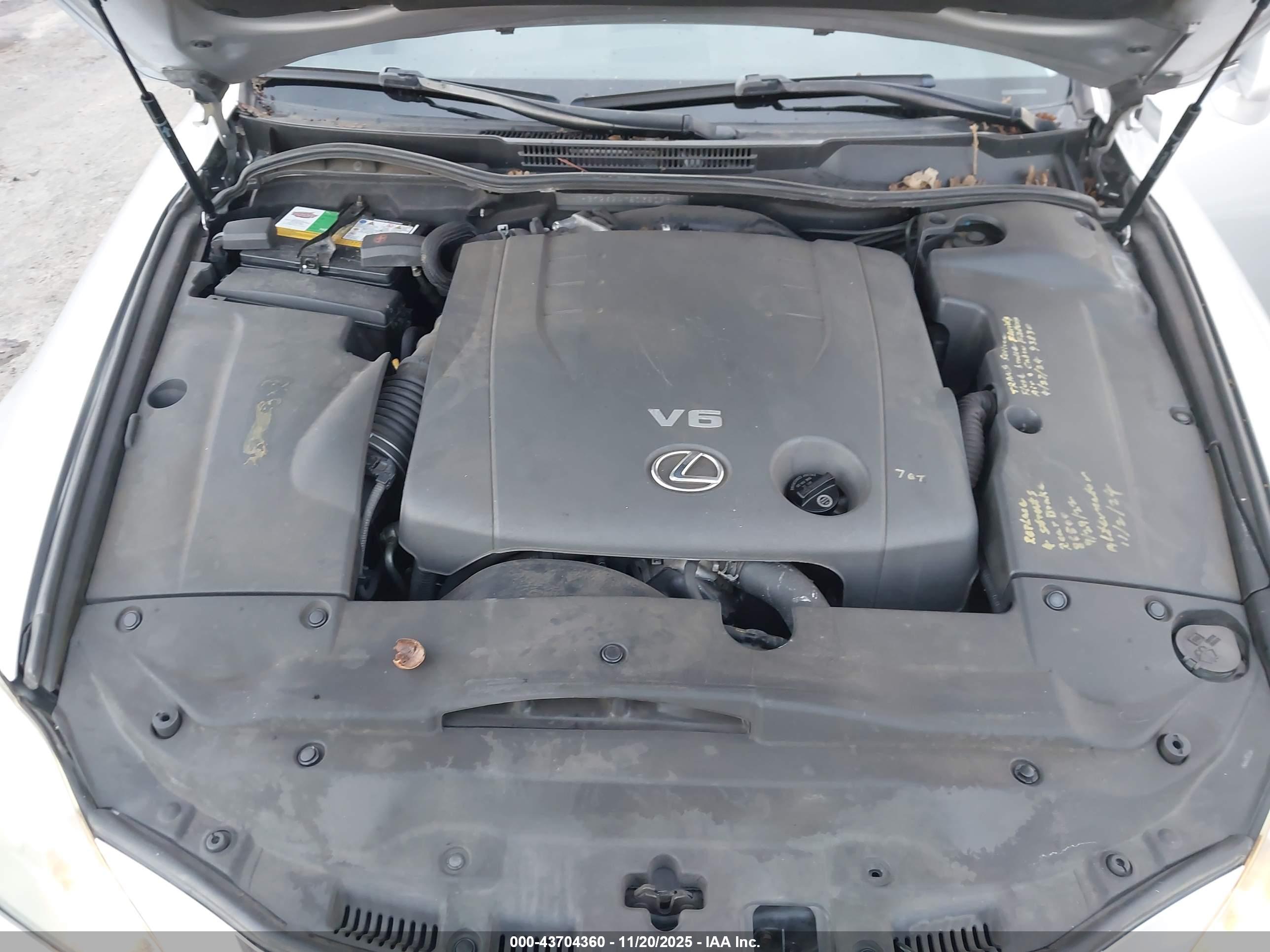 LEXUS IS image 10