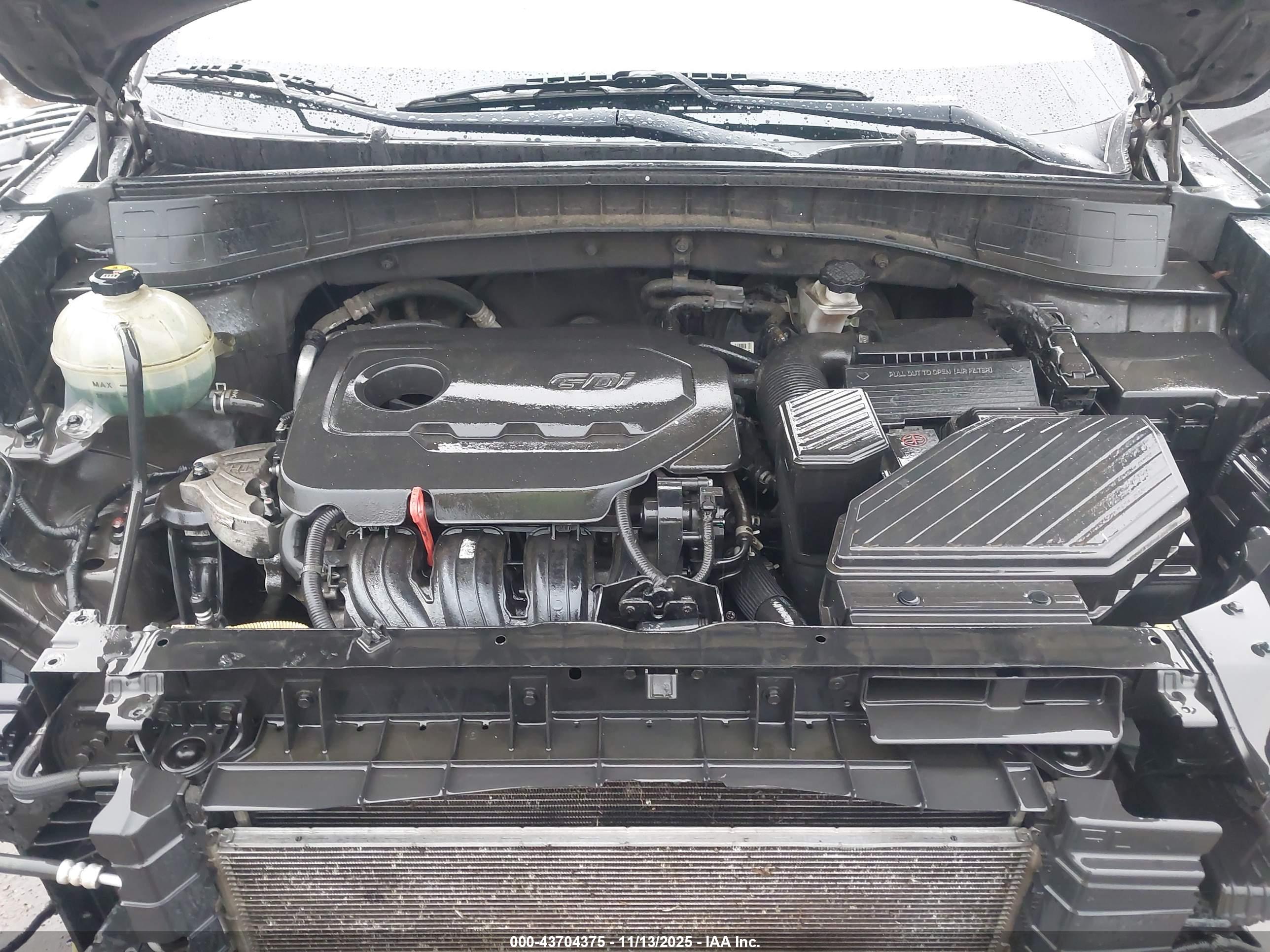 HYUNDAI TUCSON image 10