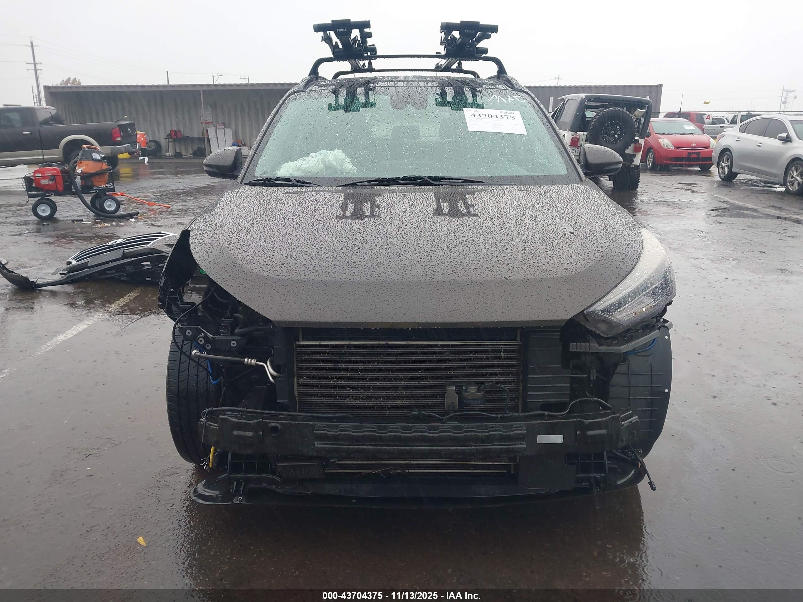 HYUNDAI TUCSON image 6