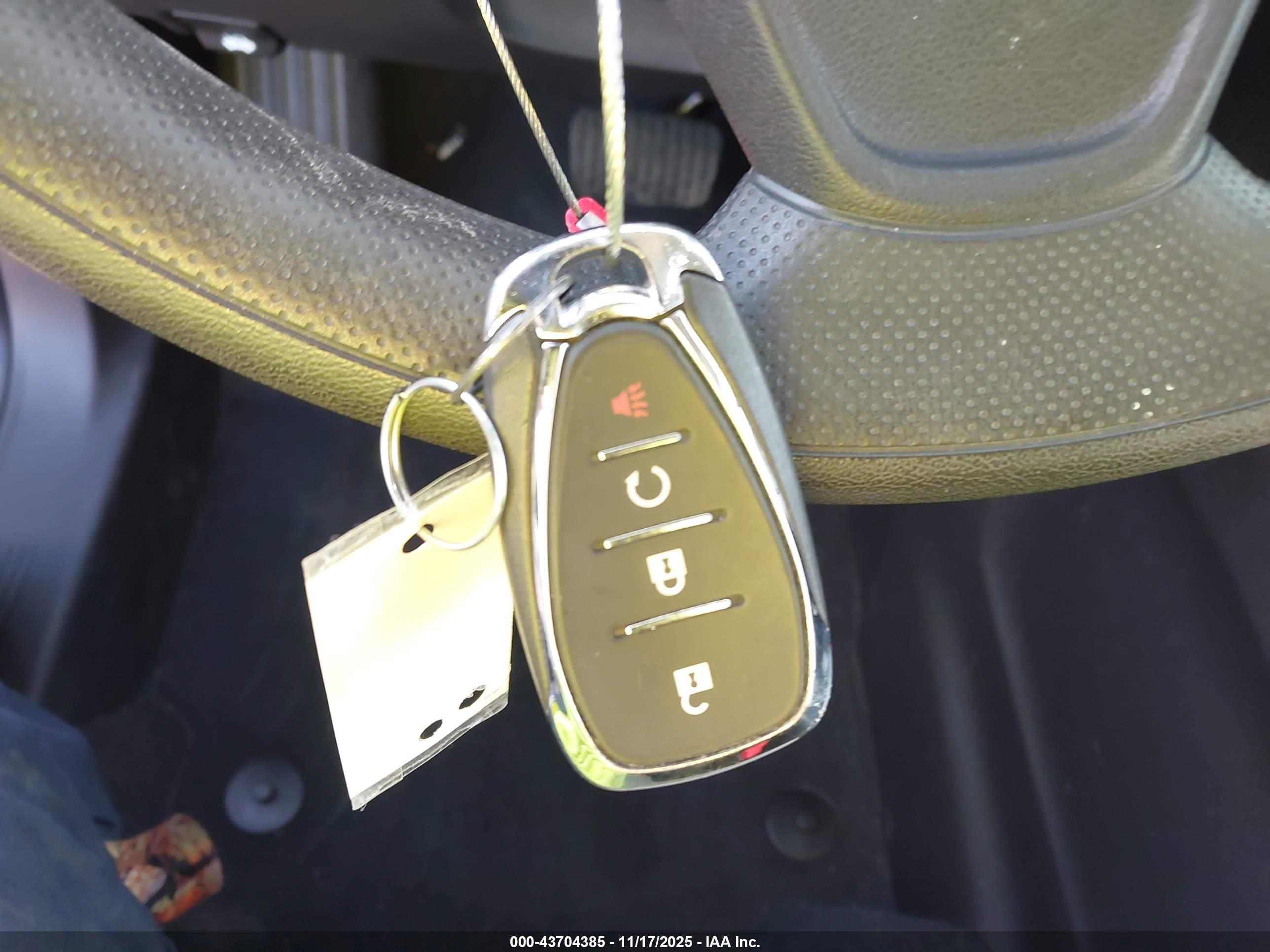 CHEVROLET EQUINOX image 11