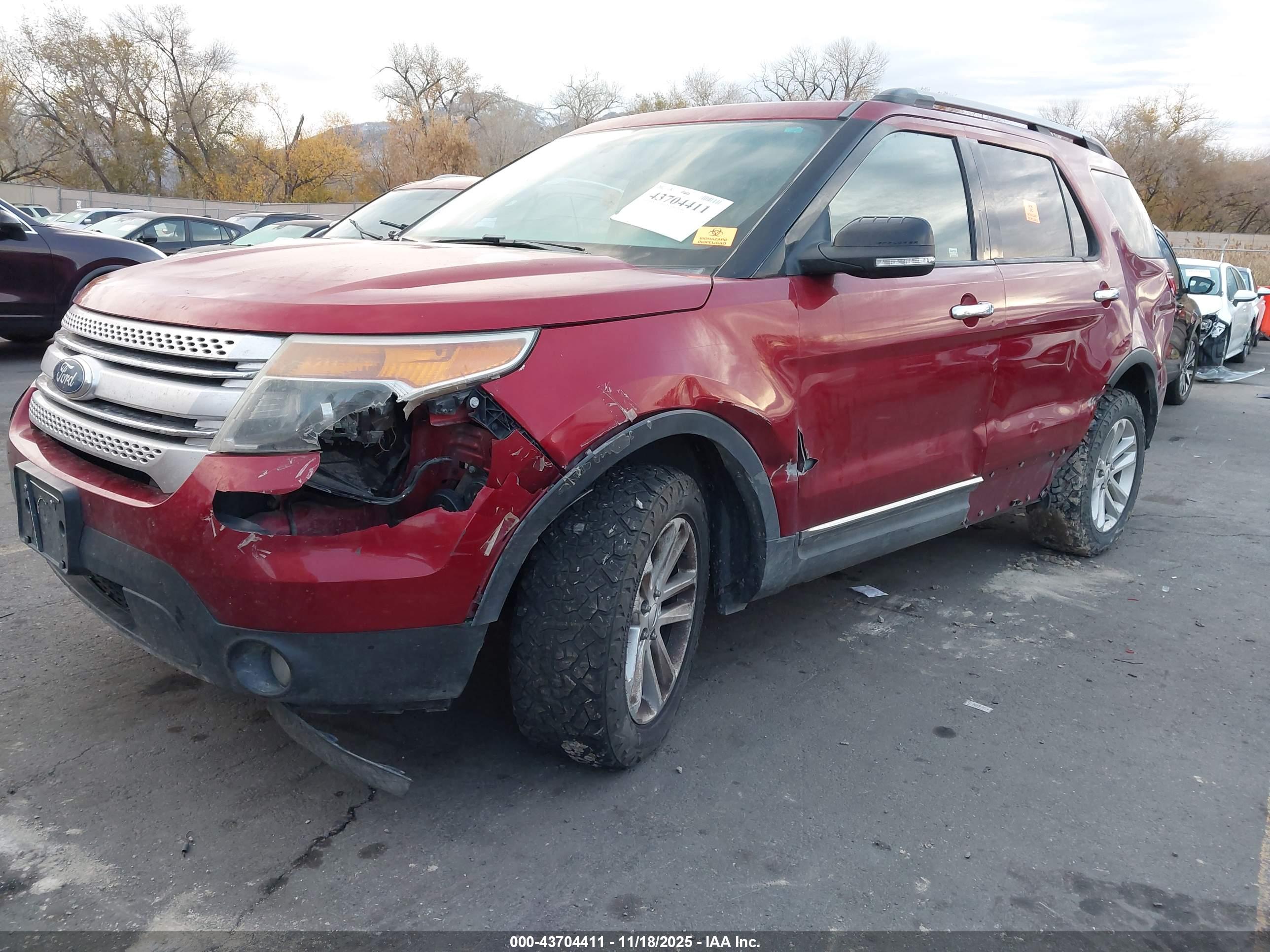FORD EXPLORER image 2