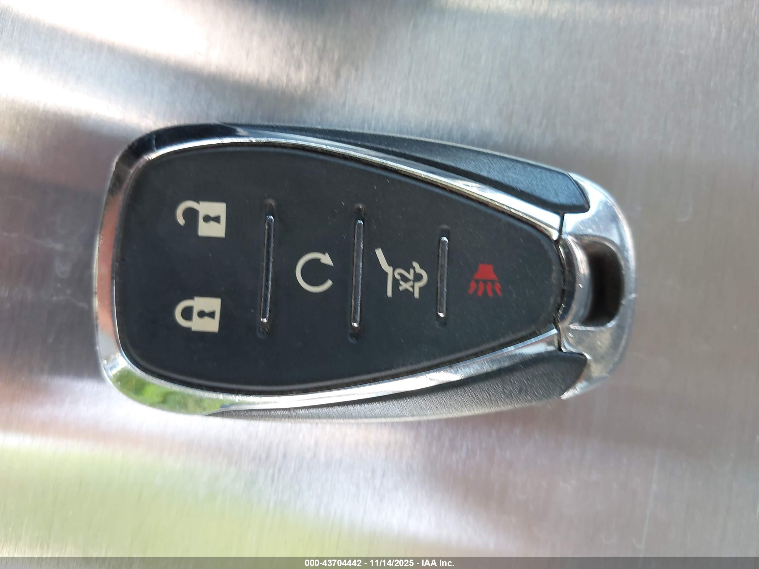 CHEVROLET EQUINOX image 11