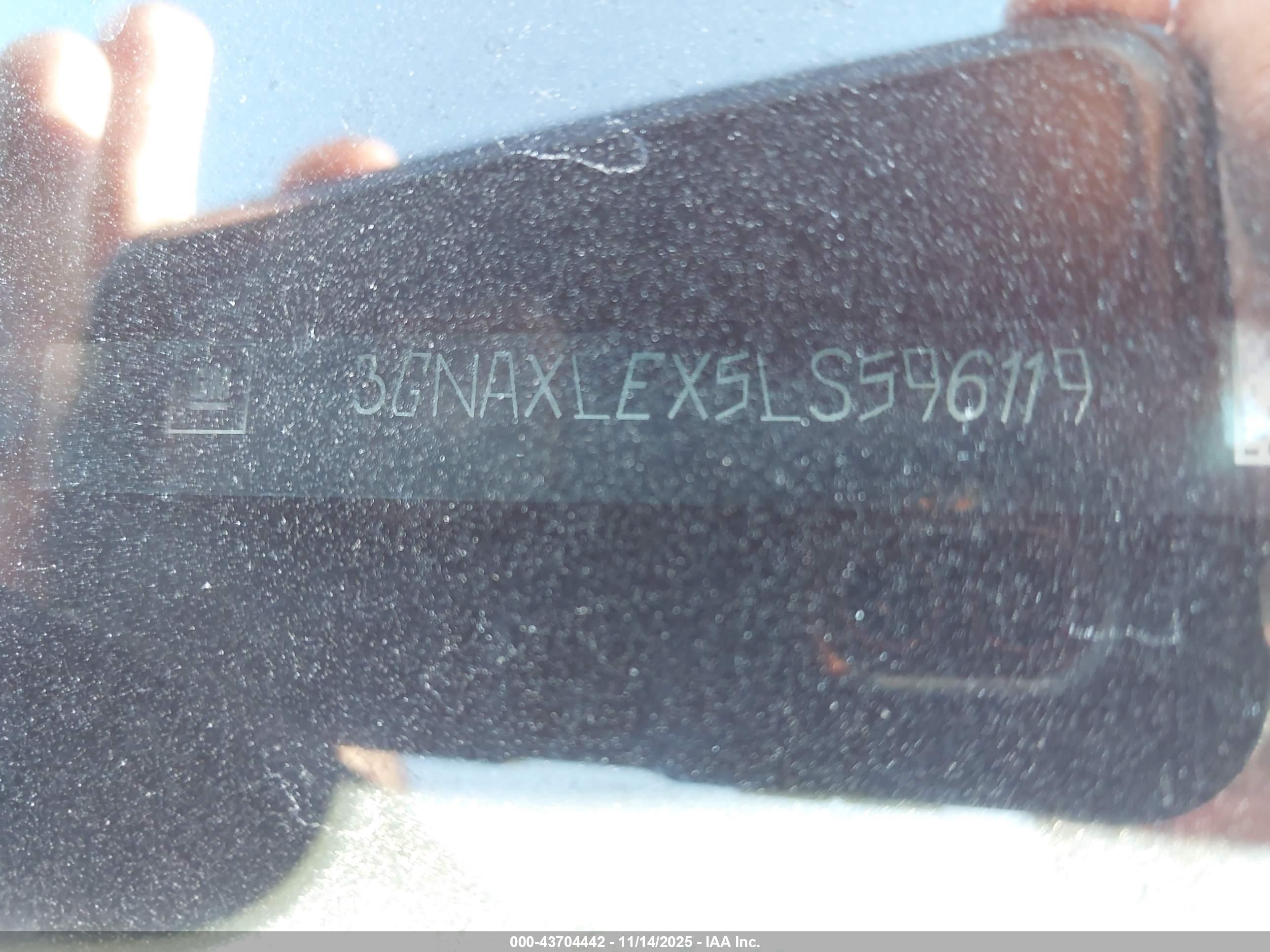 CHEVROLET EQUINOX image 9