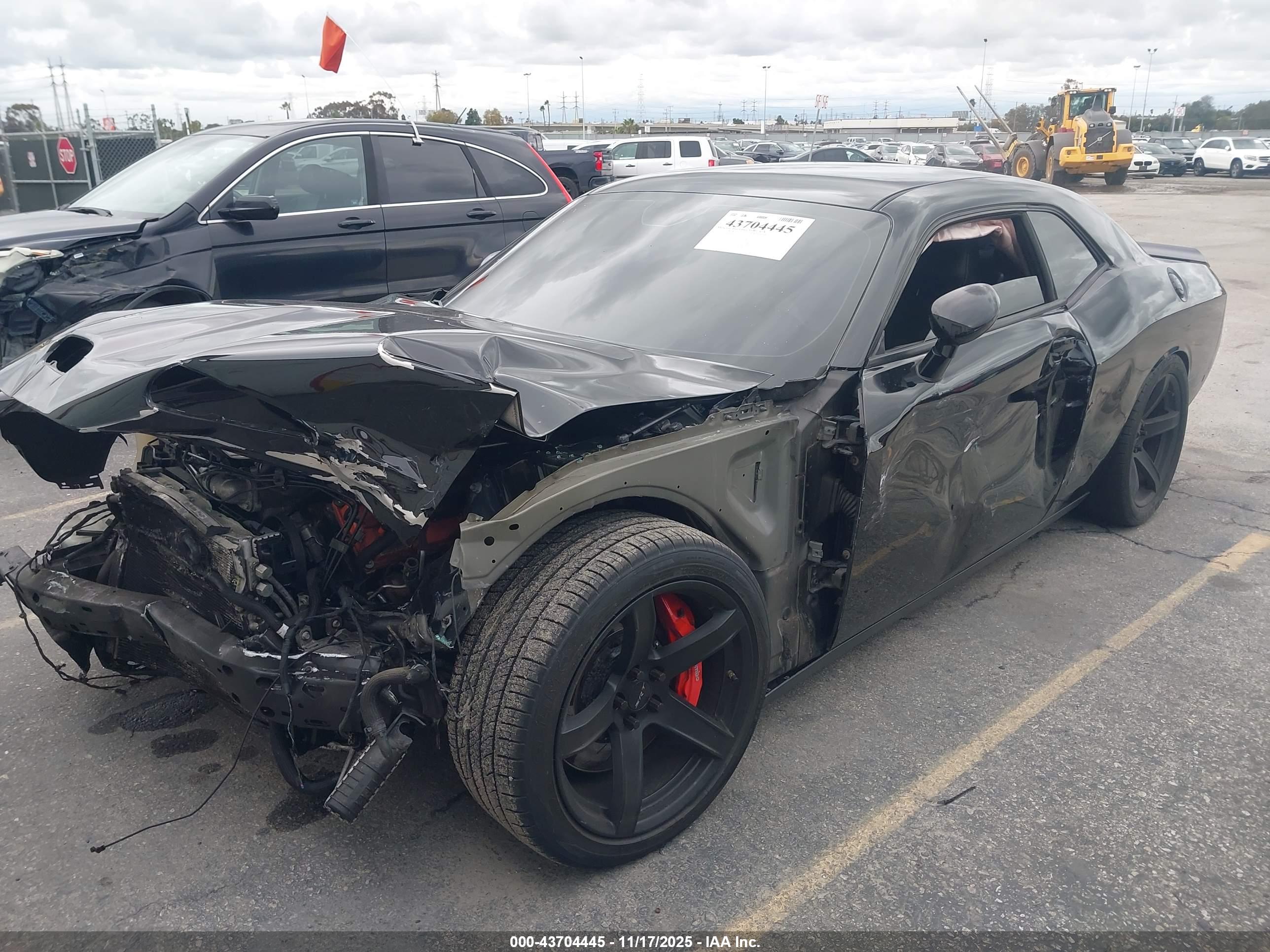 DODGE CHALLENGER image 2