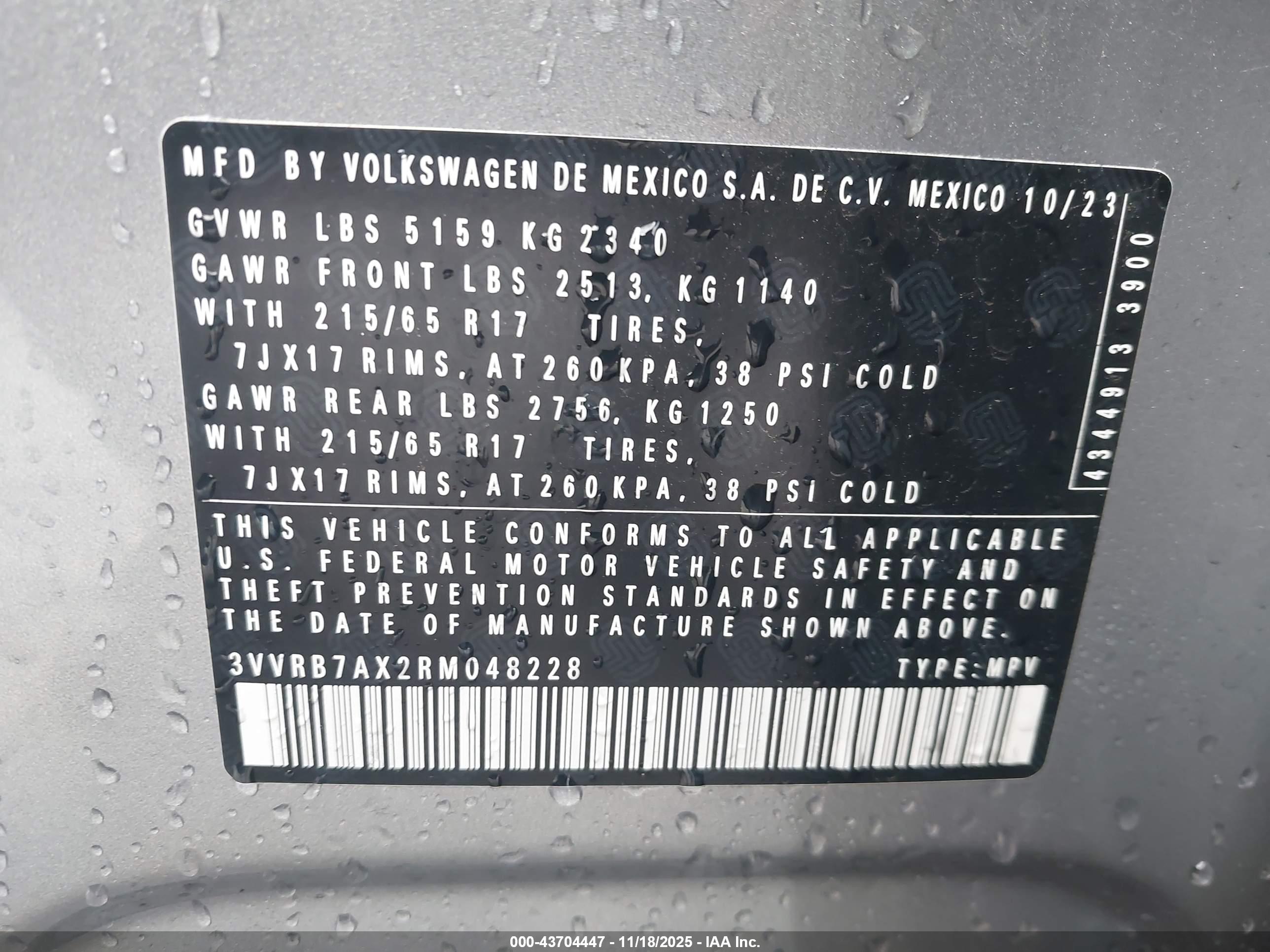 VOLKSWAGEN TIGUAN image 9