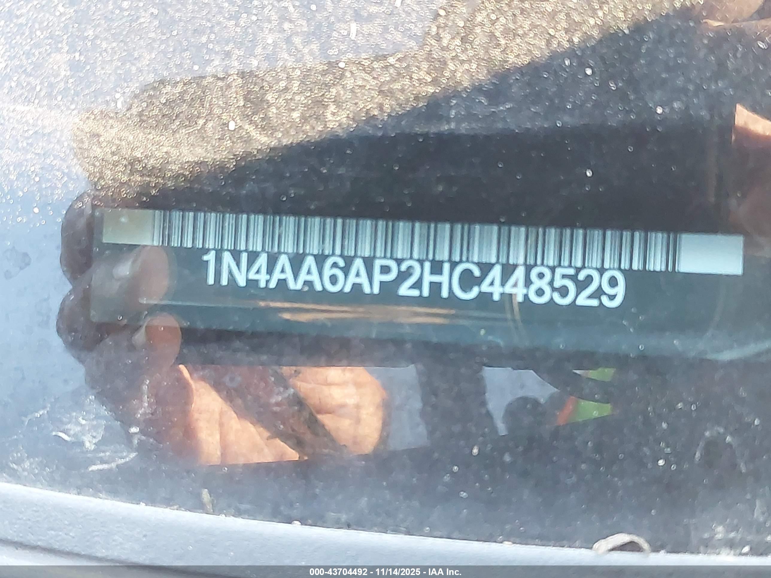 NISSAN MAXIMA image 9