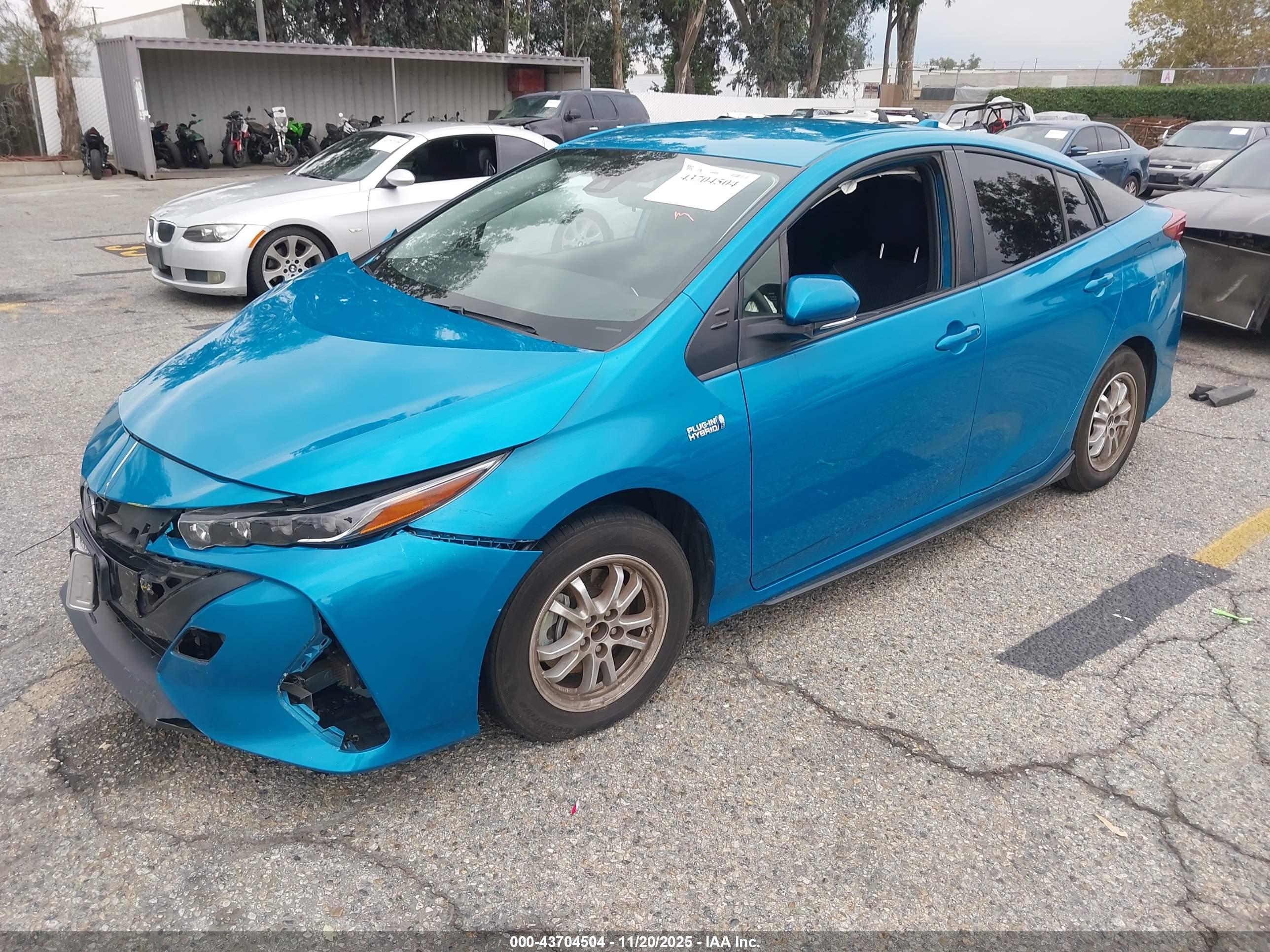 TOYOTA PRIUS image 2