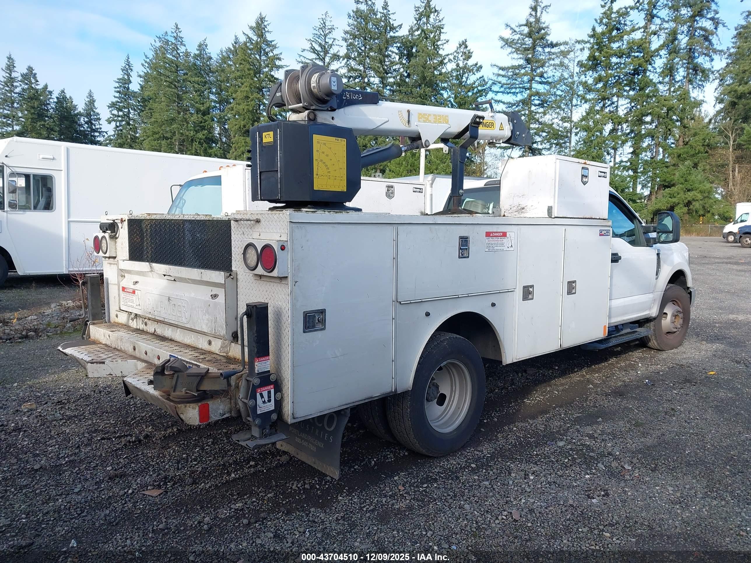 FORD F-350 image 4