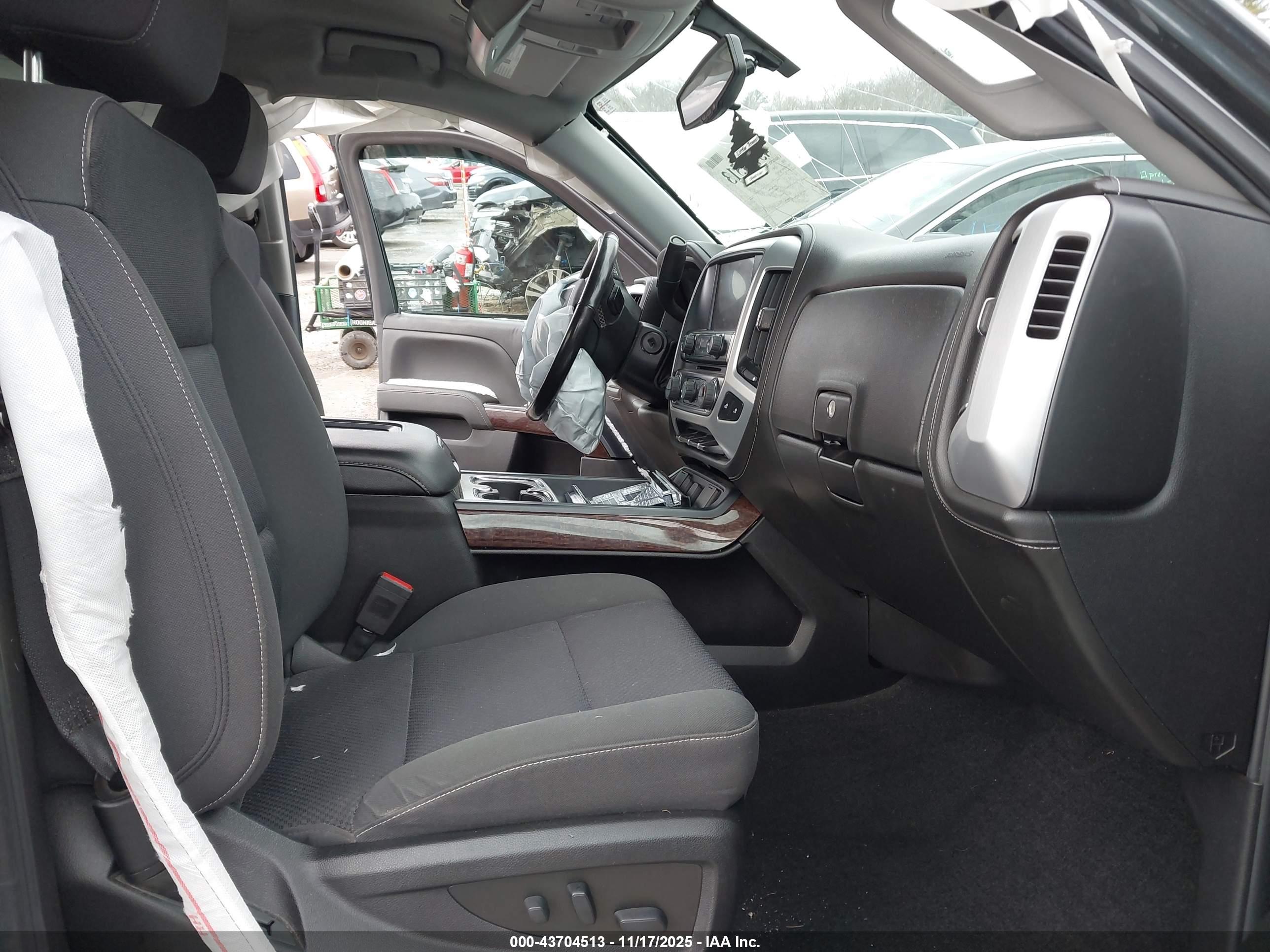 GMC SIERRA image 5