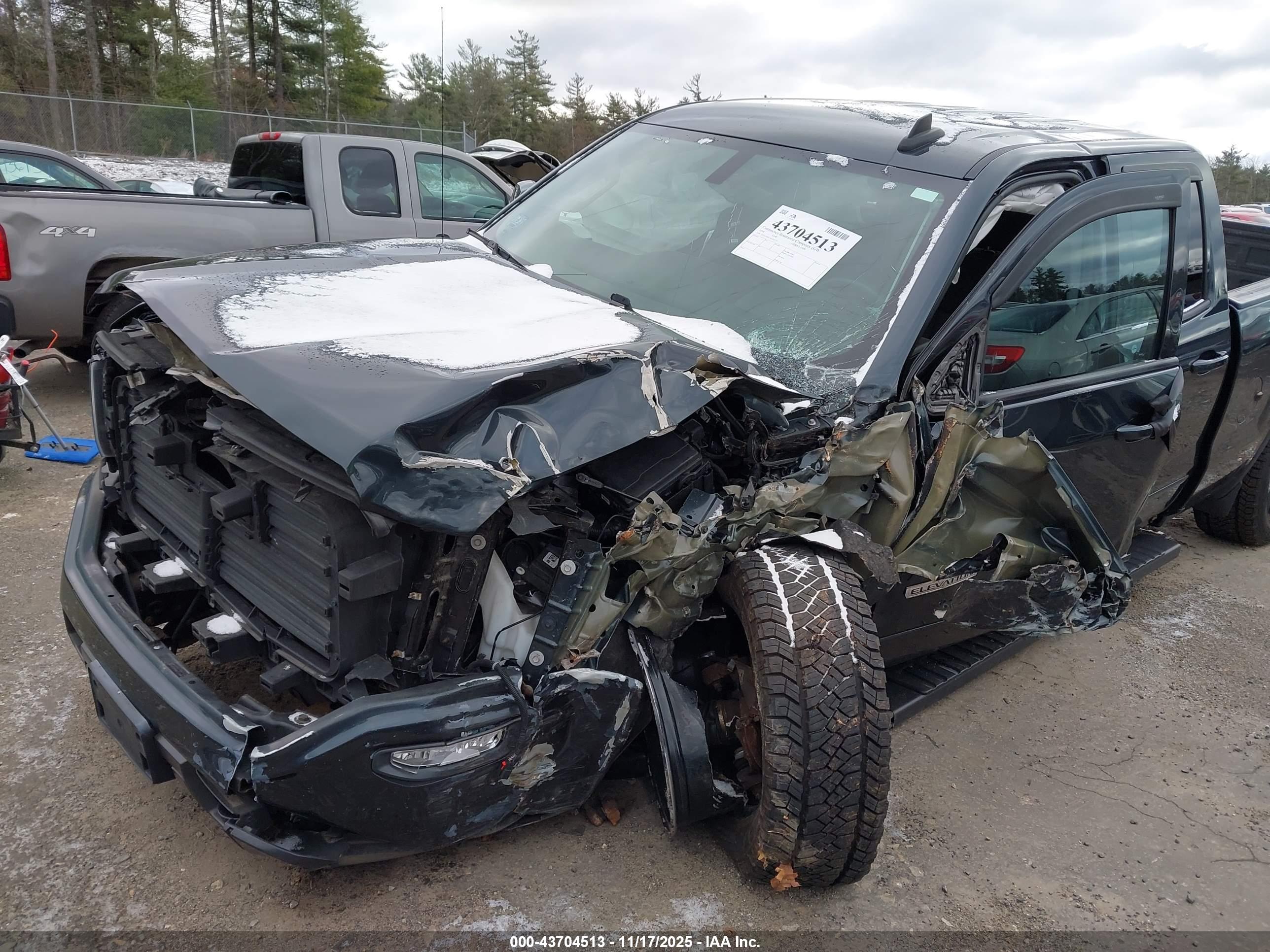 GMC SIERRA image 6