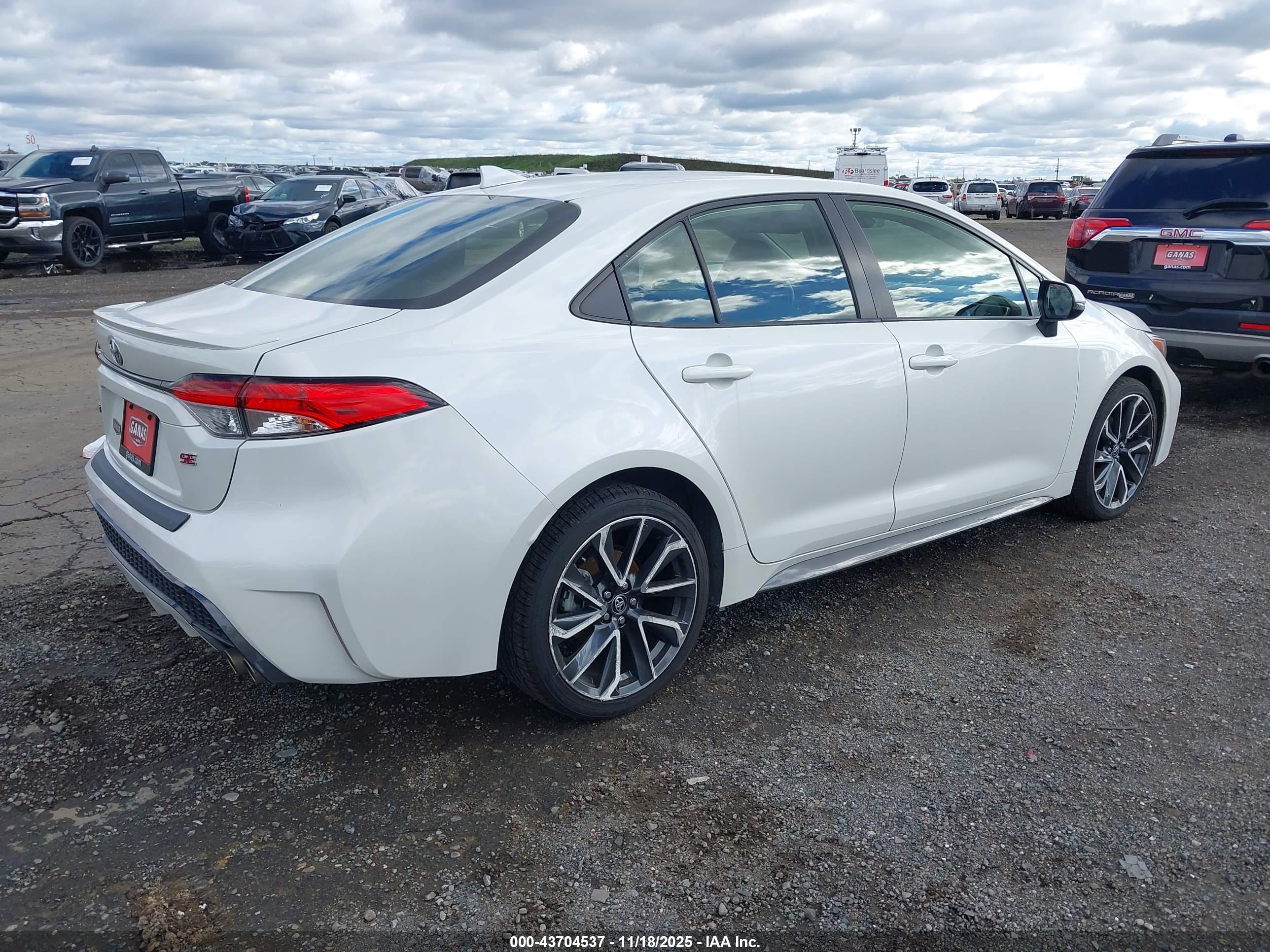 TOYOTA COROLLA image 4