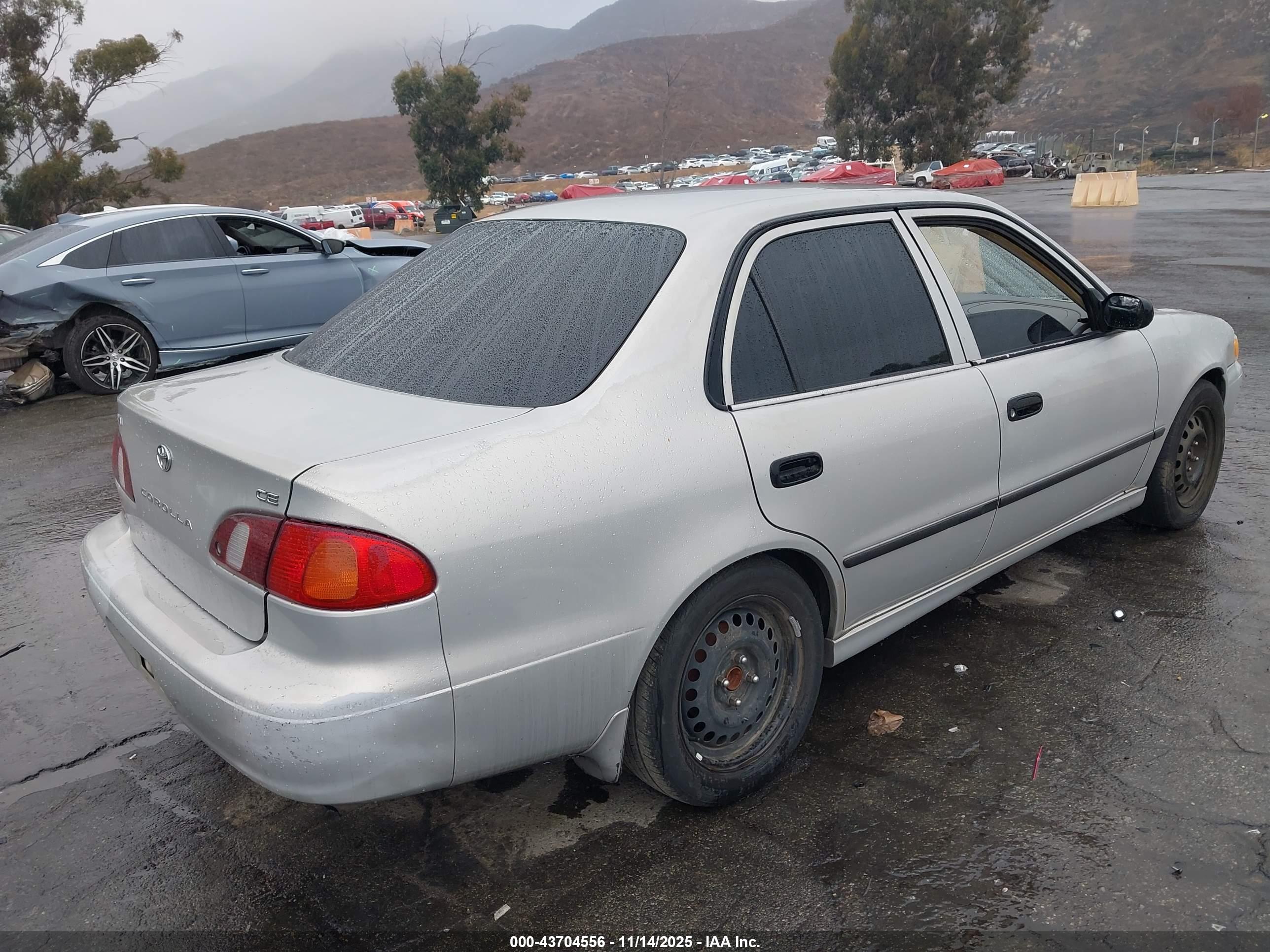 TOYOTA COROLLA image 4