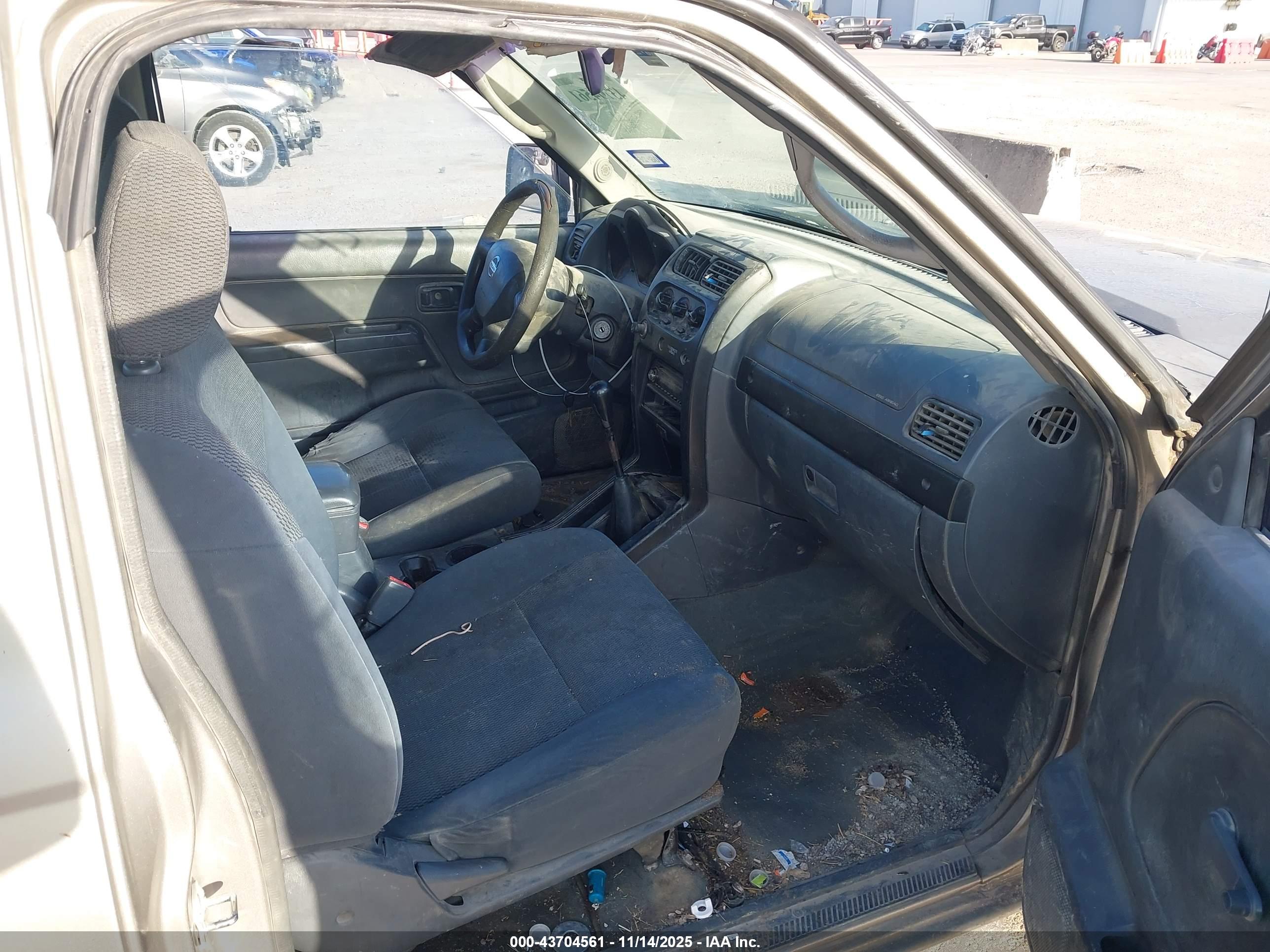 NISSAN FRONTIER image 5