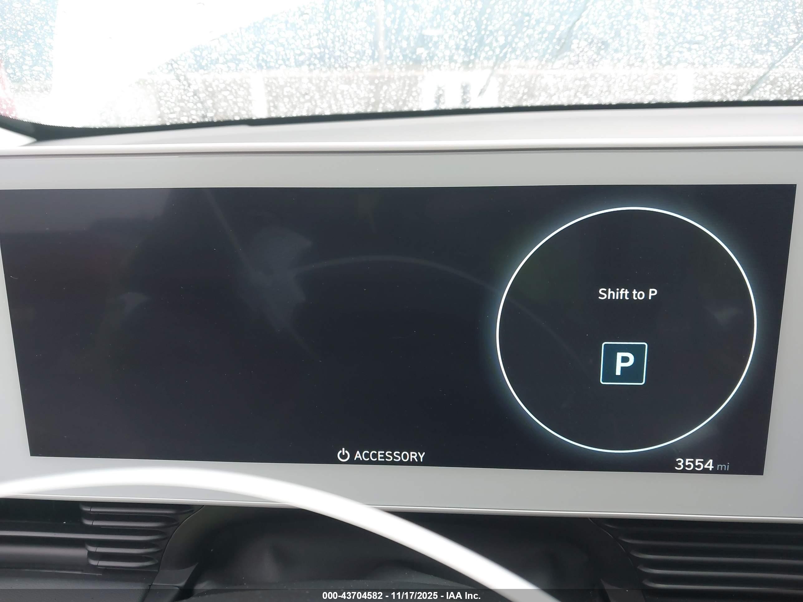 HYUNDAI IONIQ image 7