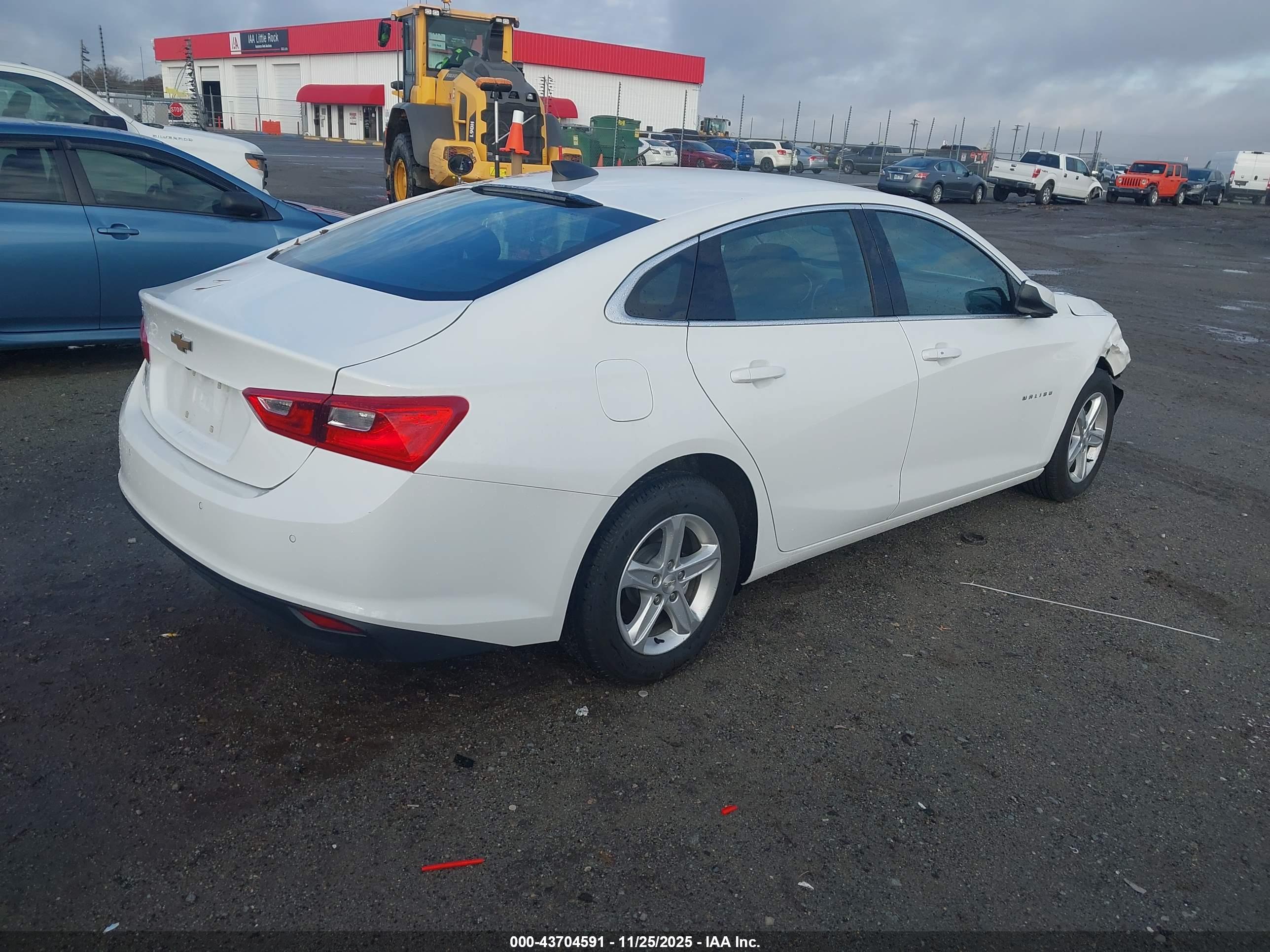 CHEVROLET MALIBU image 4