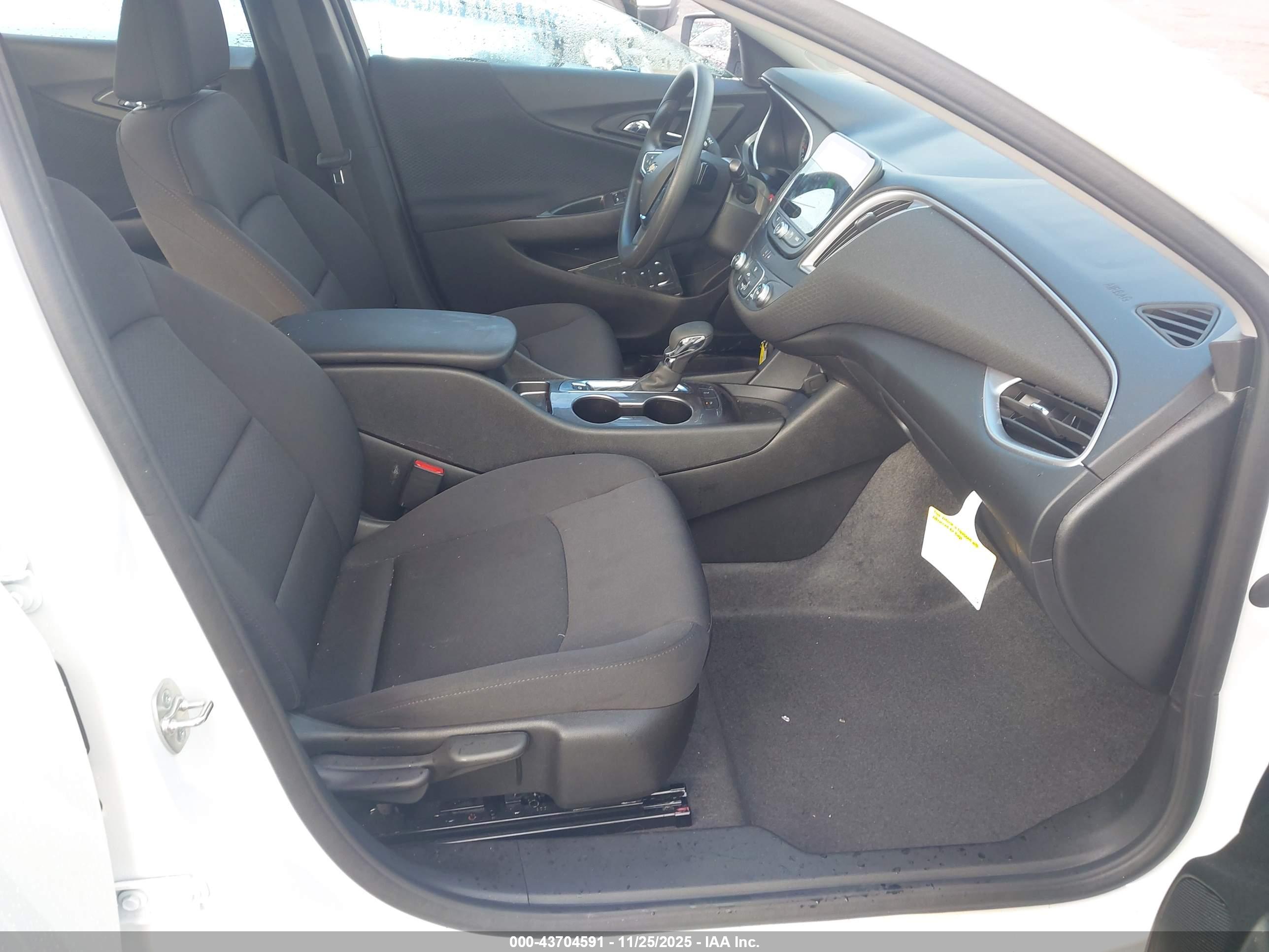 CHEVROLET MALIBU image 5
