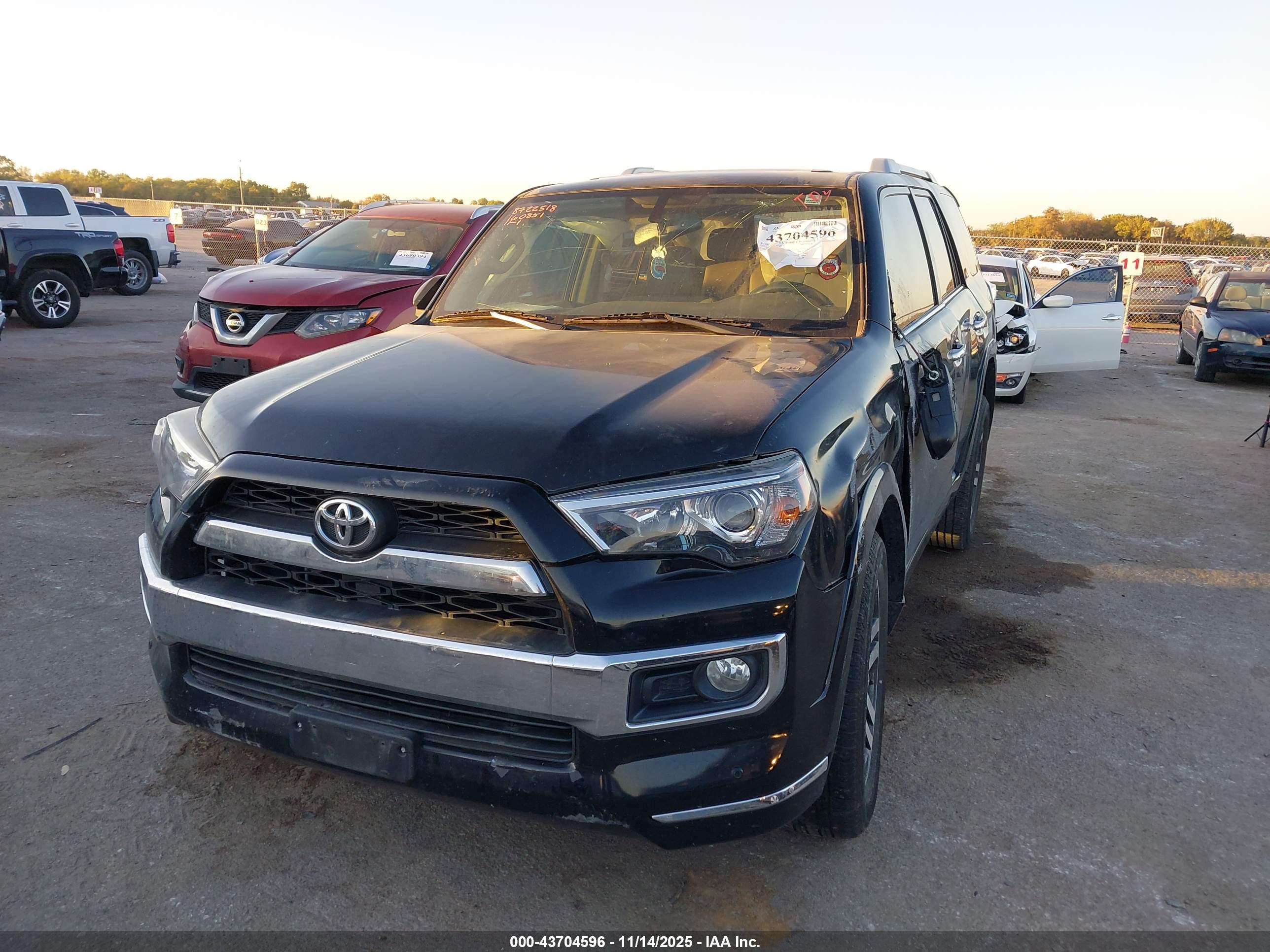 TOYOTA 4RUNNER image 2