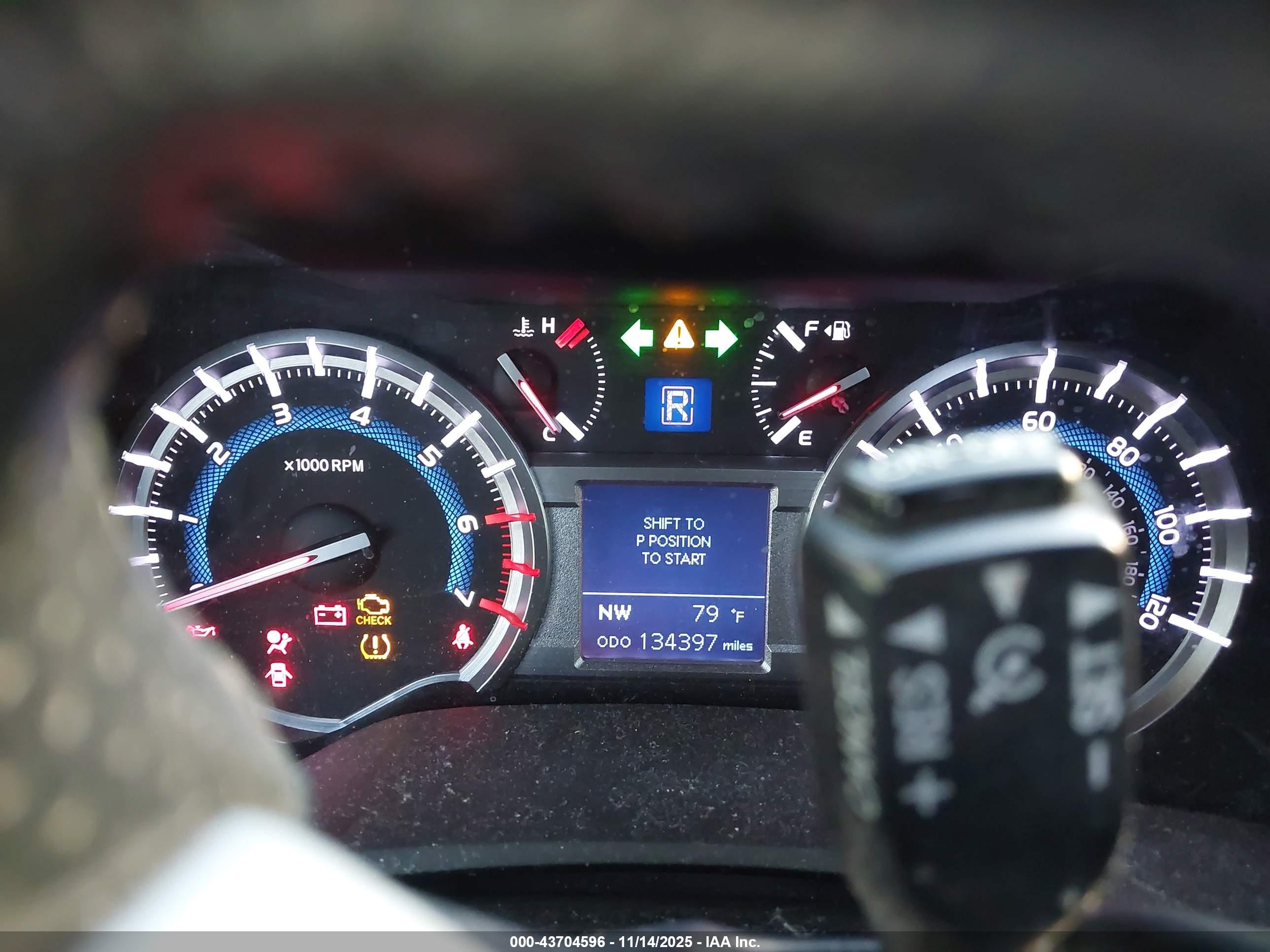 TOYOTA 4RUNNER image 7