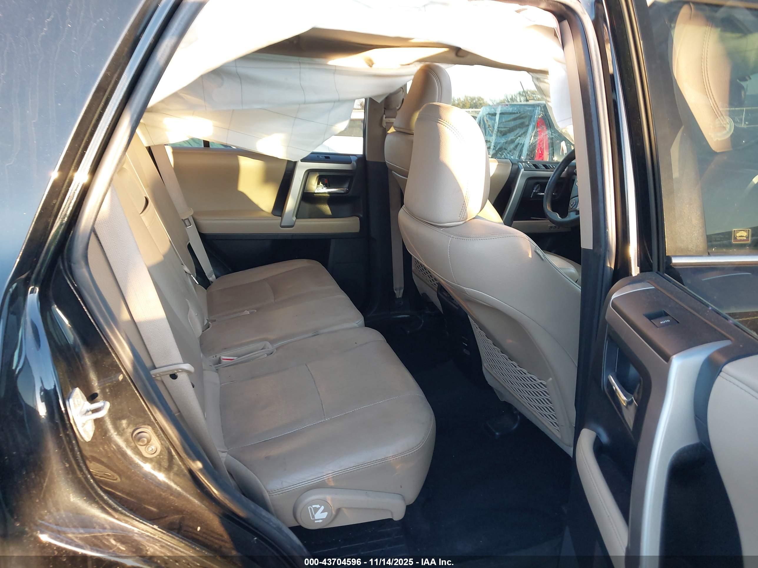 TOYOTA 4RUNNER image 8