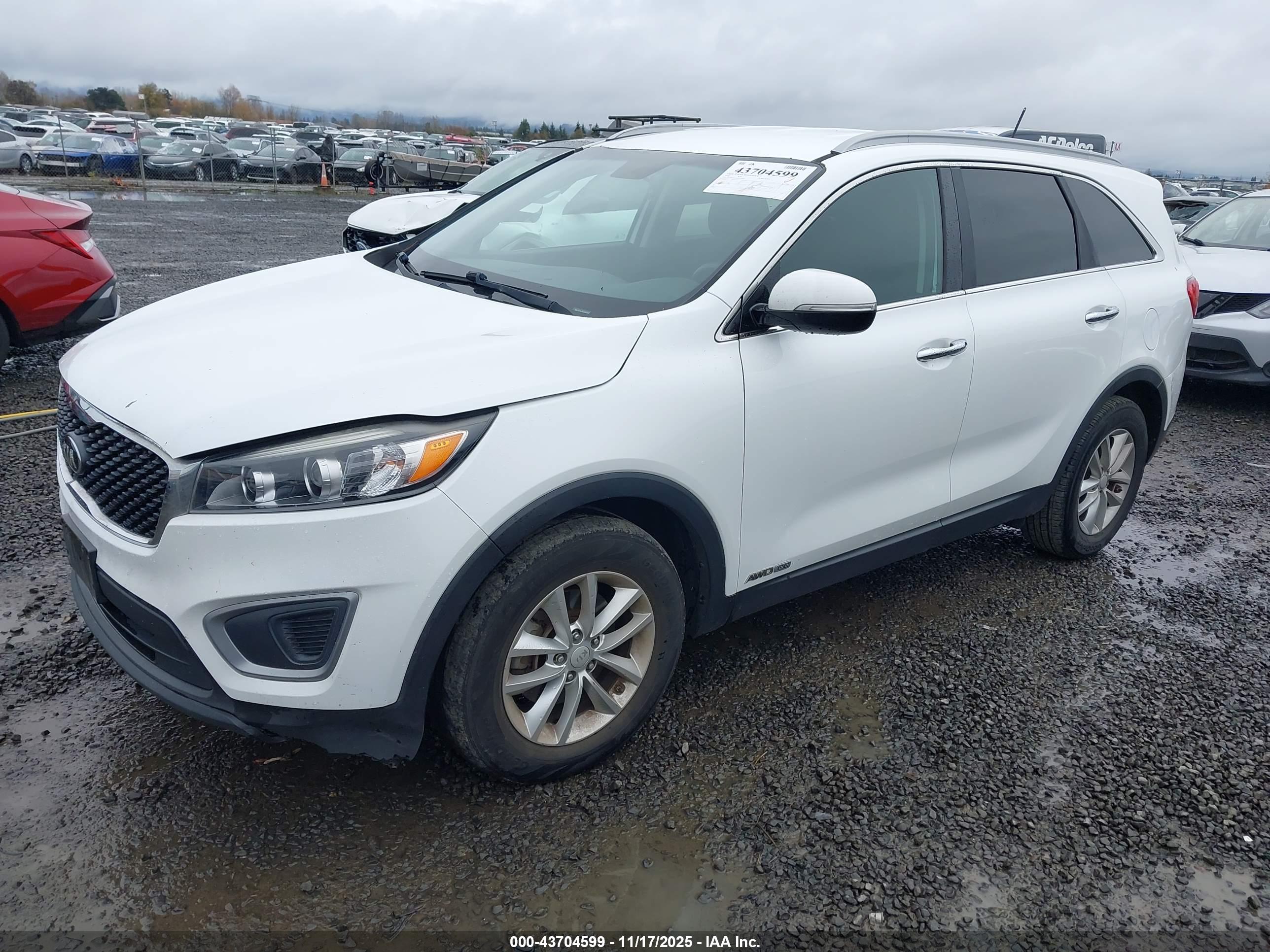 KIA SORENTO image 2