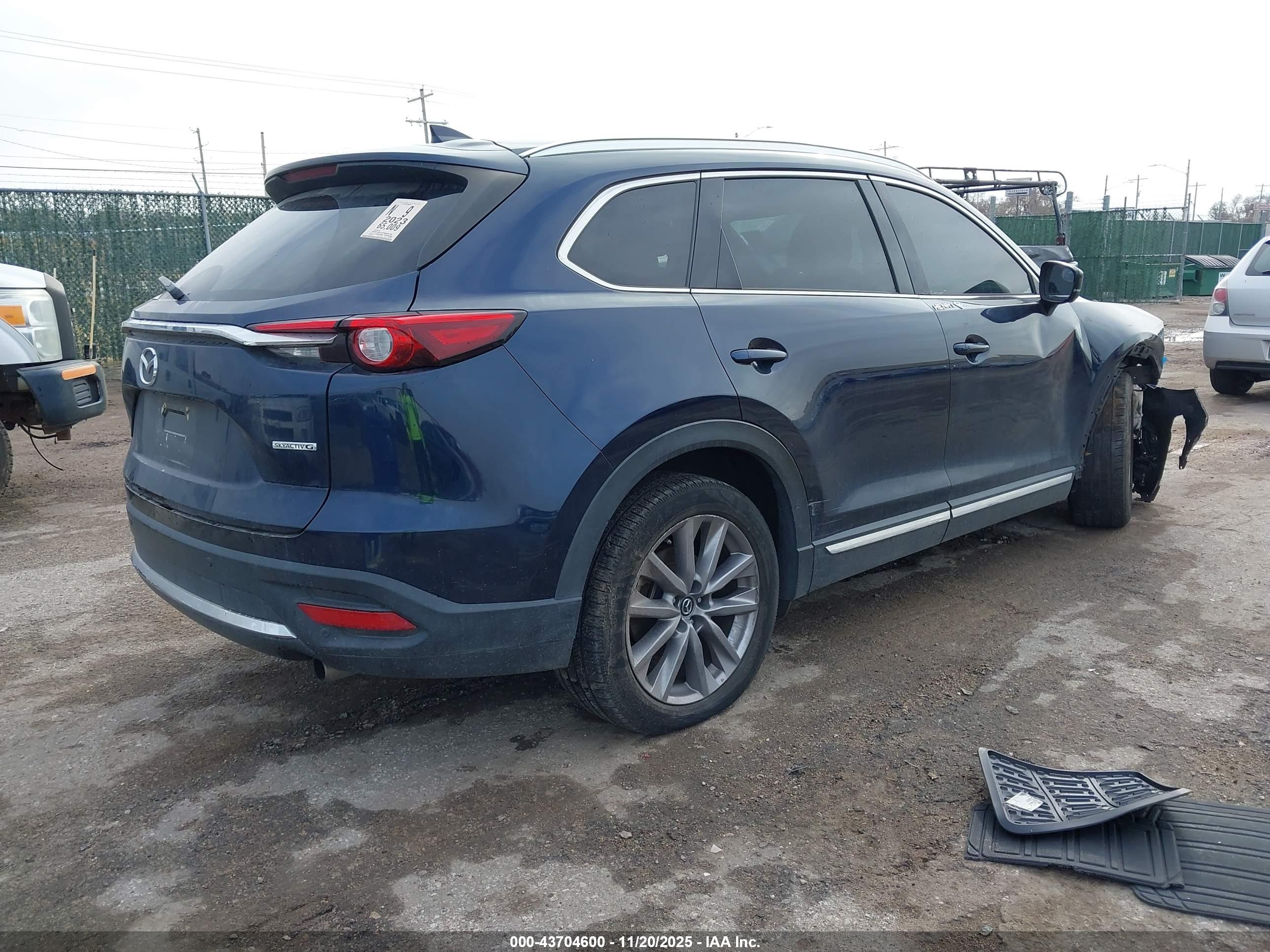 MAZDA CX-9 image 4