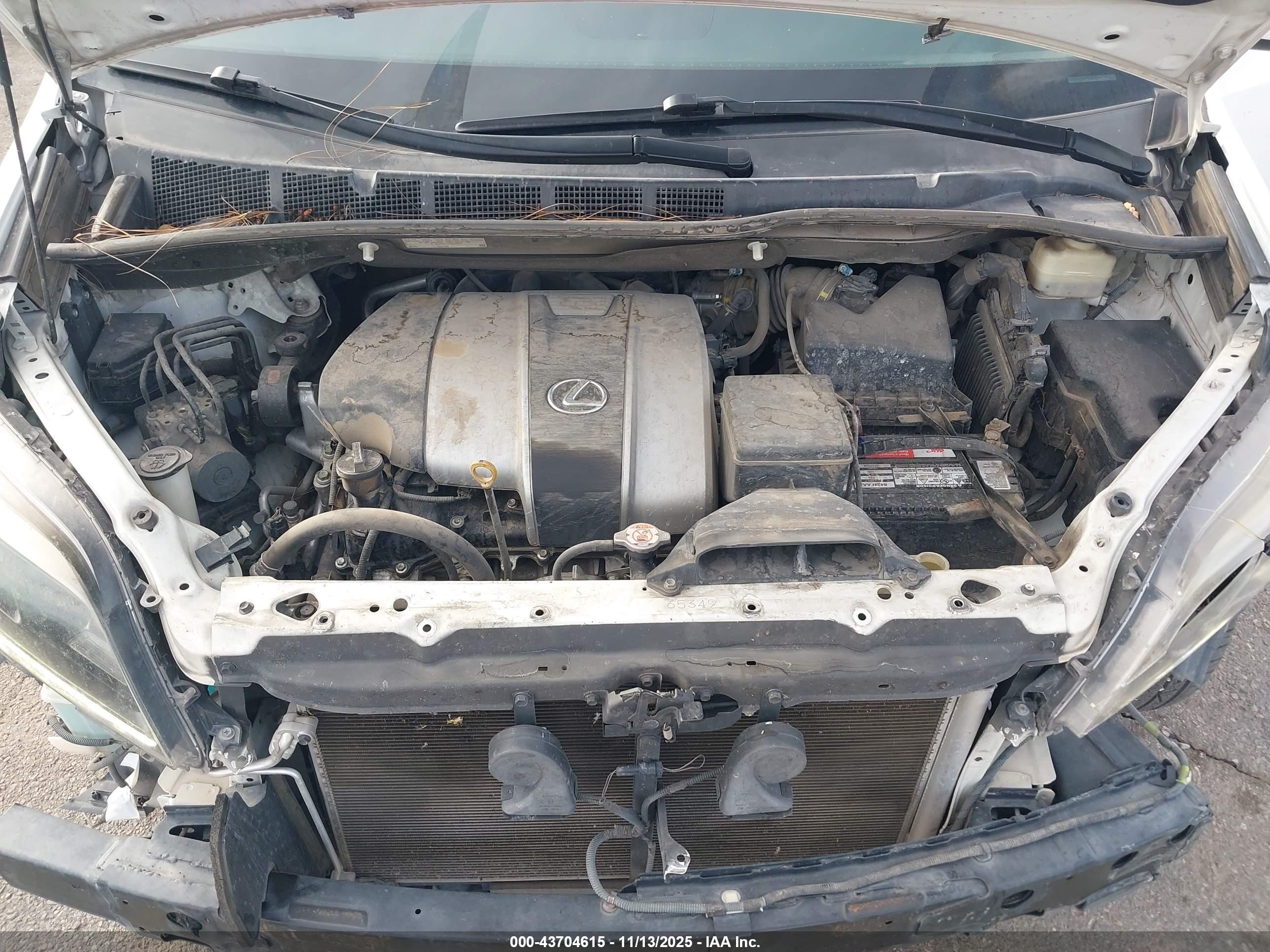 TOYOTA SIENNA image 10