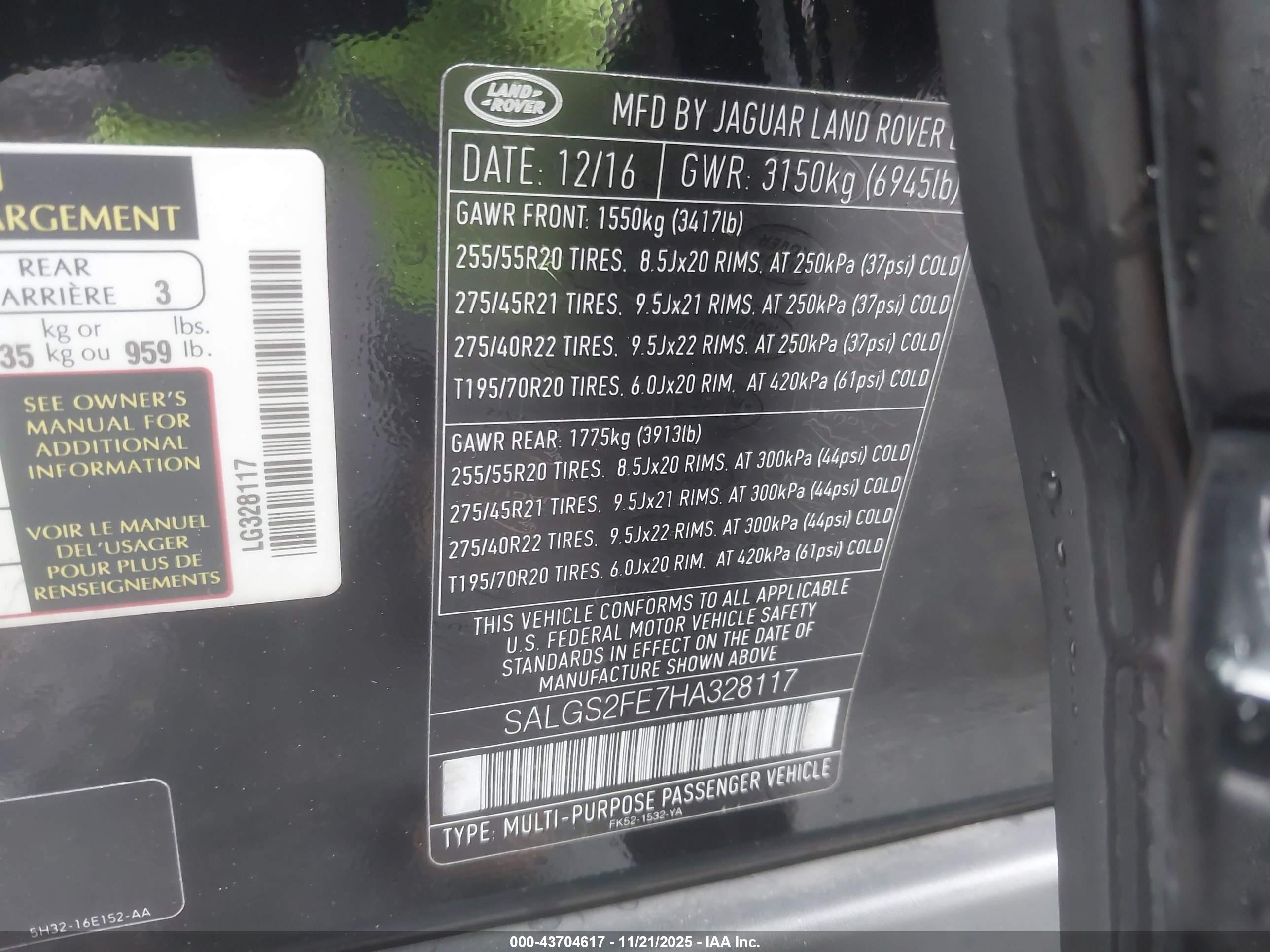 LAND ROVER image 9